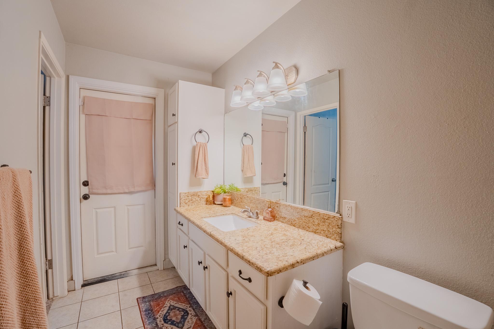 3609 W Evergreen Court