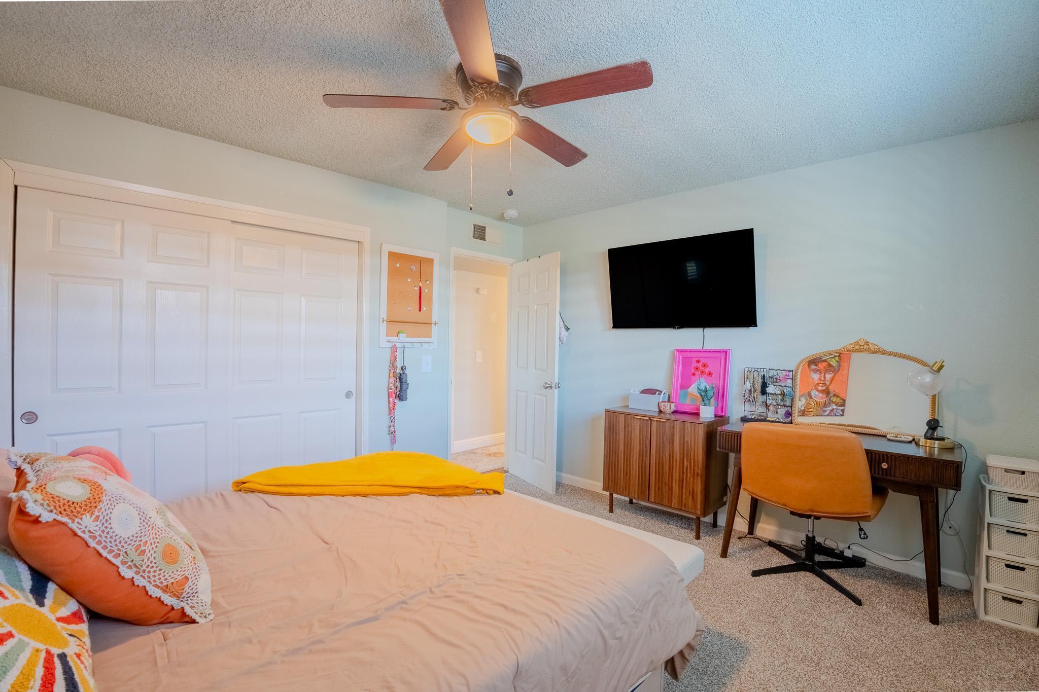 3609 W Evergreen Court