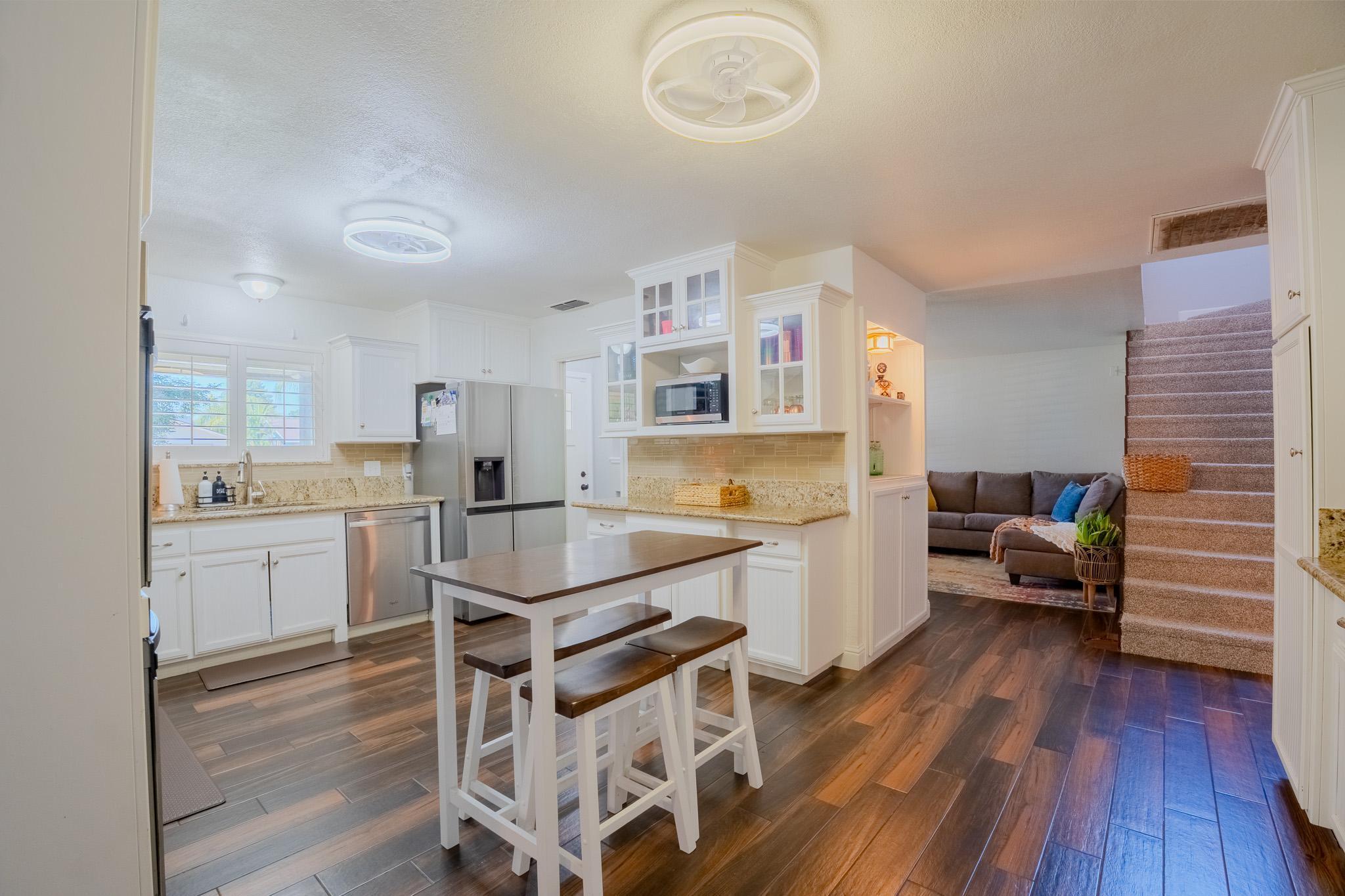3609 W Evergreen Court