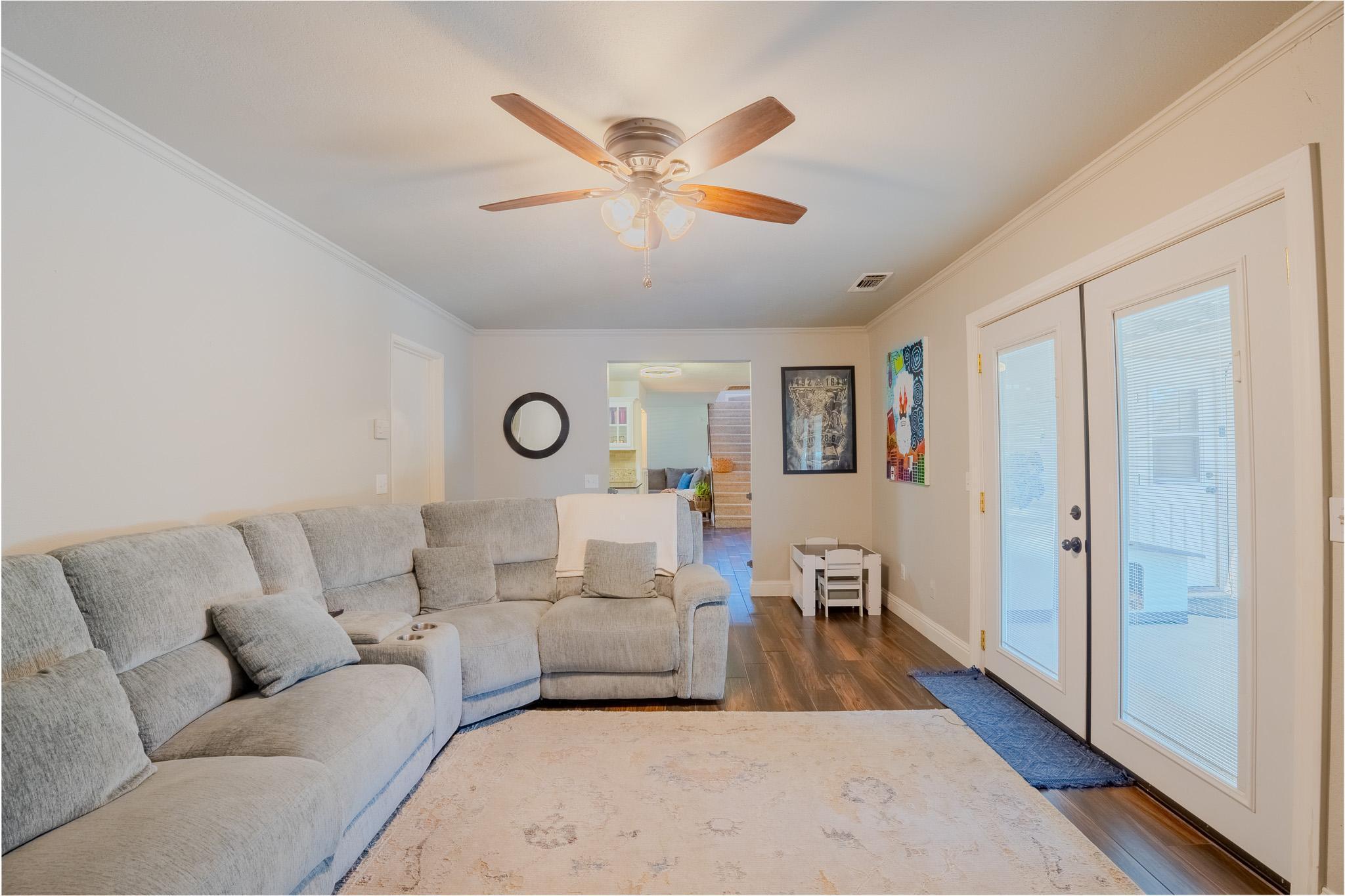 3609 W Evergreen Court