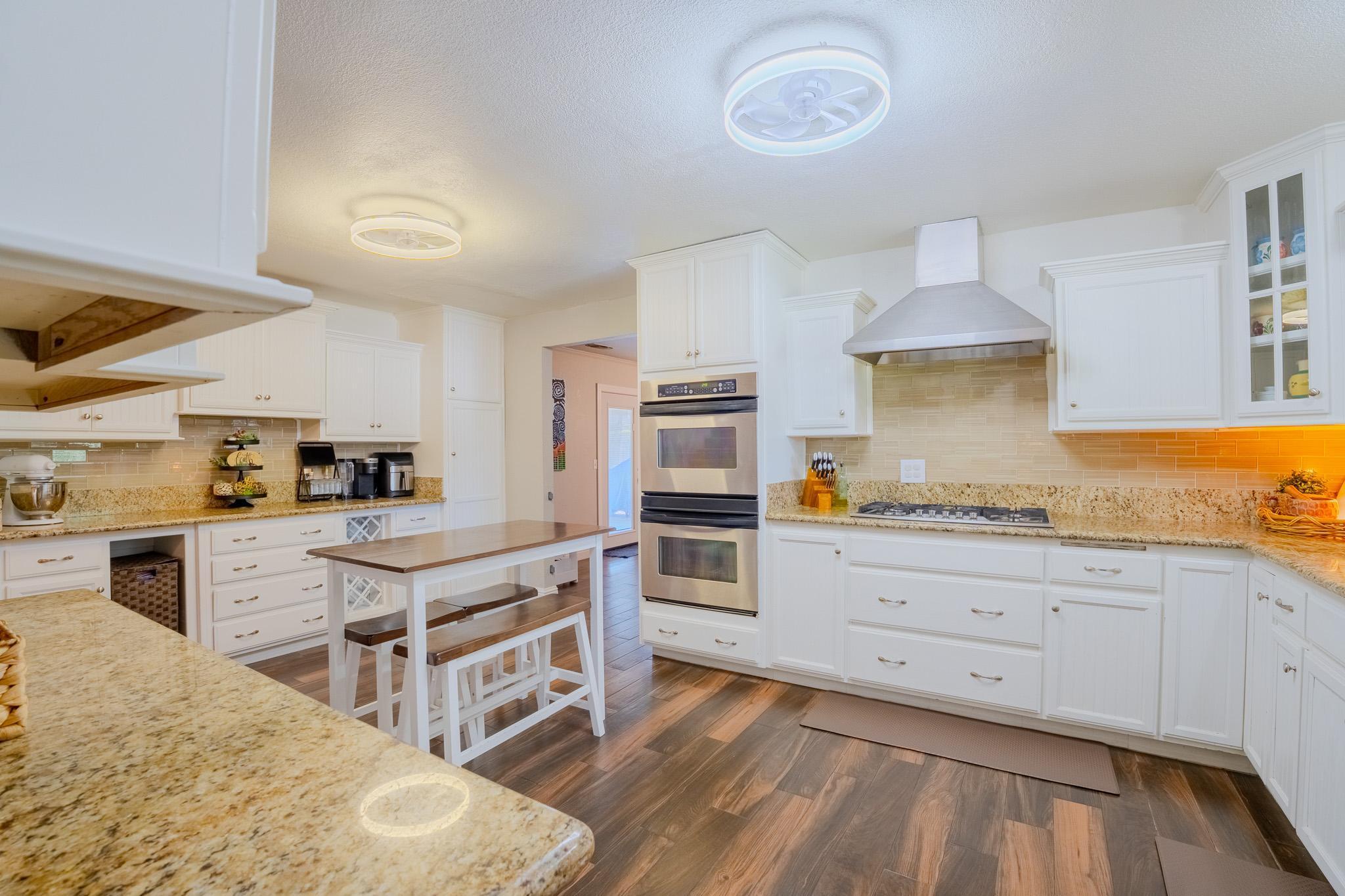 3609 W Evergreen Court