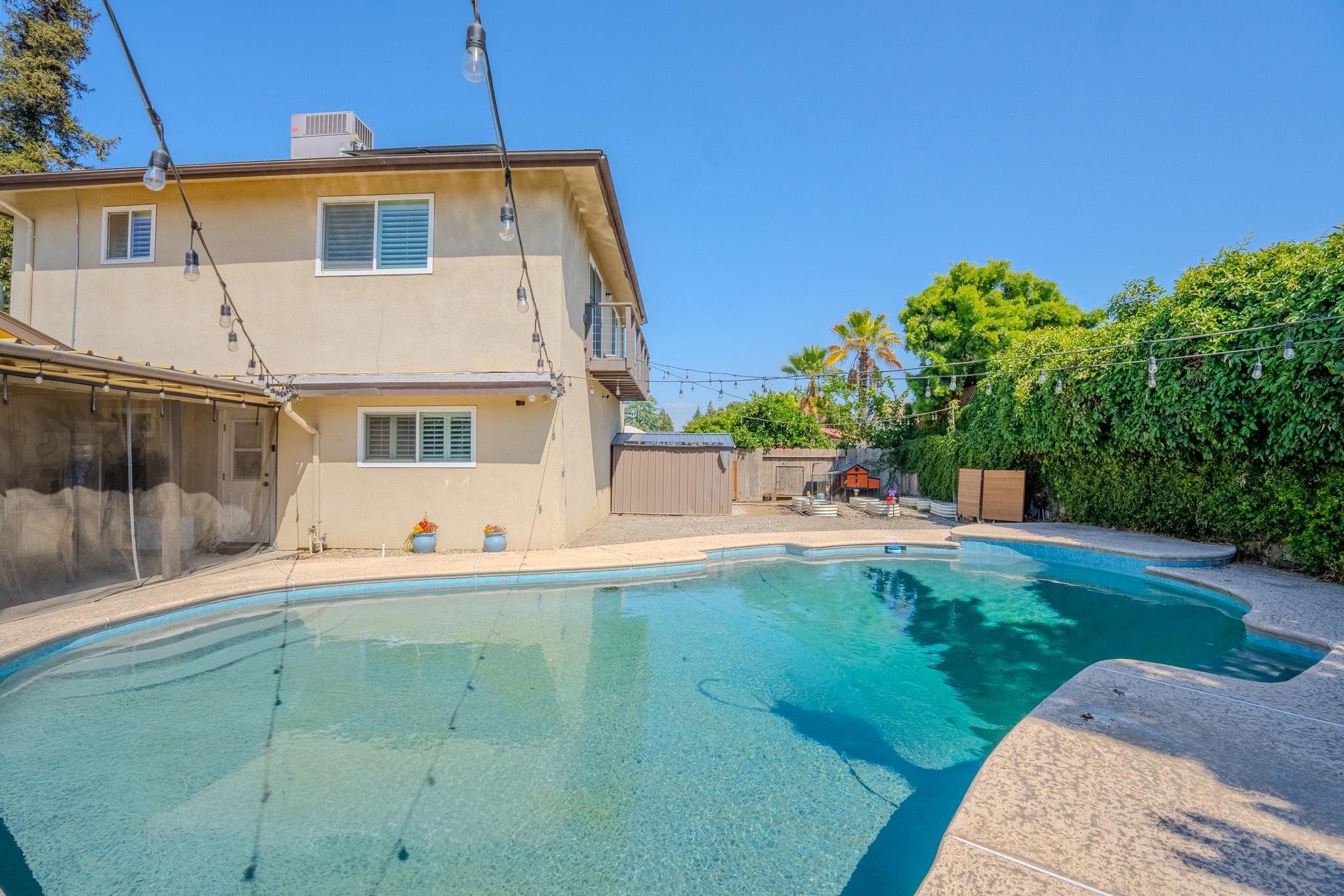 3609 W Evergreen Court
