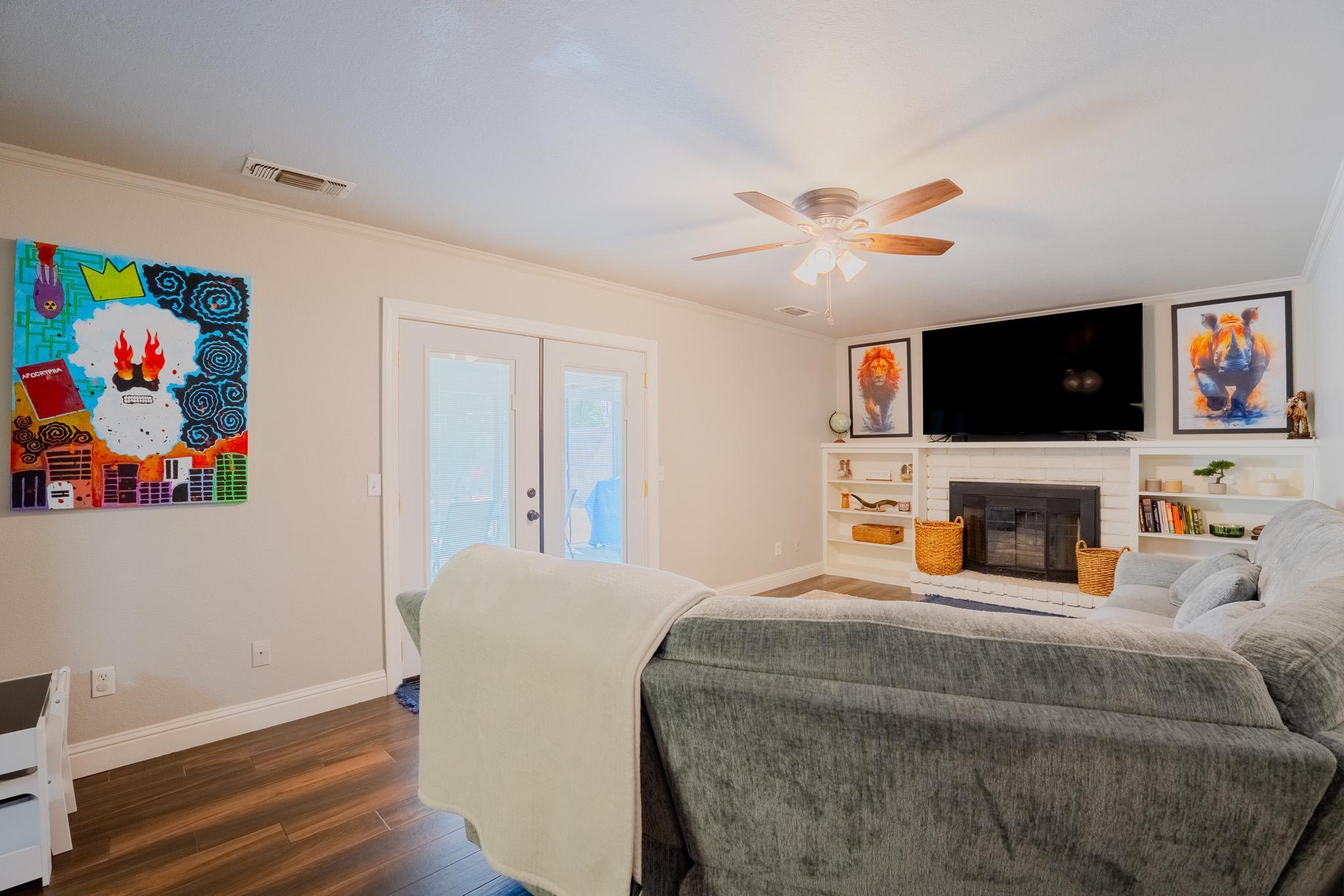 3609 W Evergreen Court