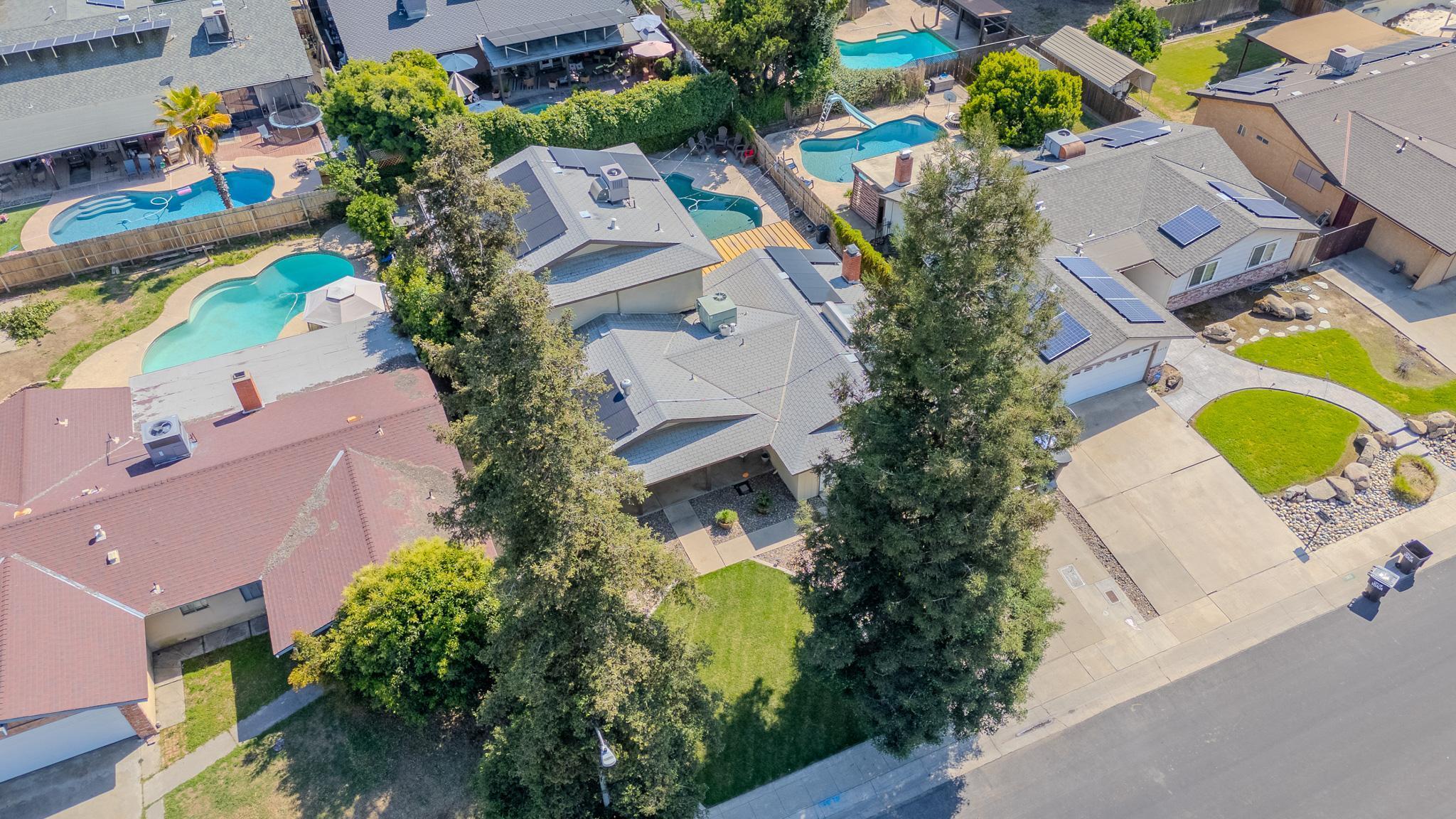 3609 W Evergreen Court