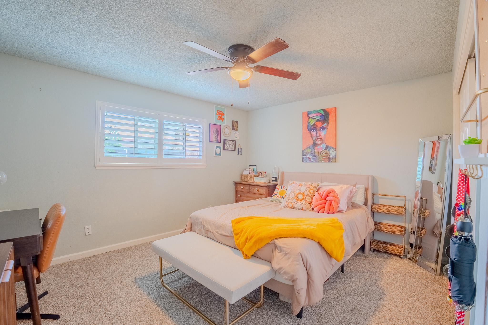 3609 W Evergreen Court