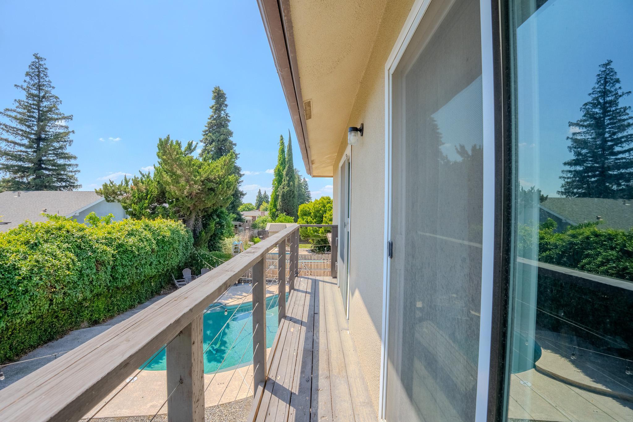 3609 W Evergreen Court