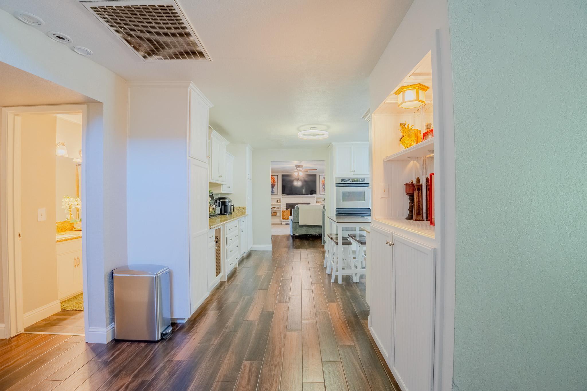 3609 W Evergreen Court