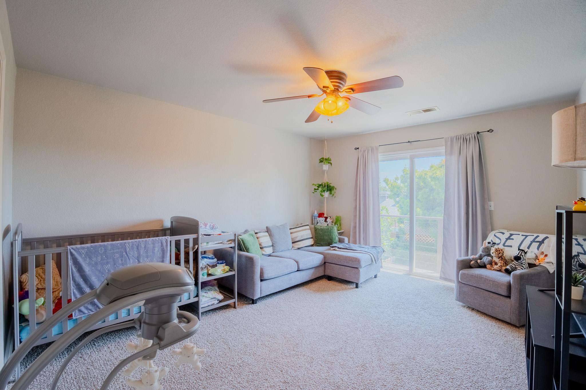 3609 W Evergreen Court