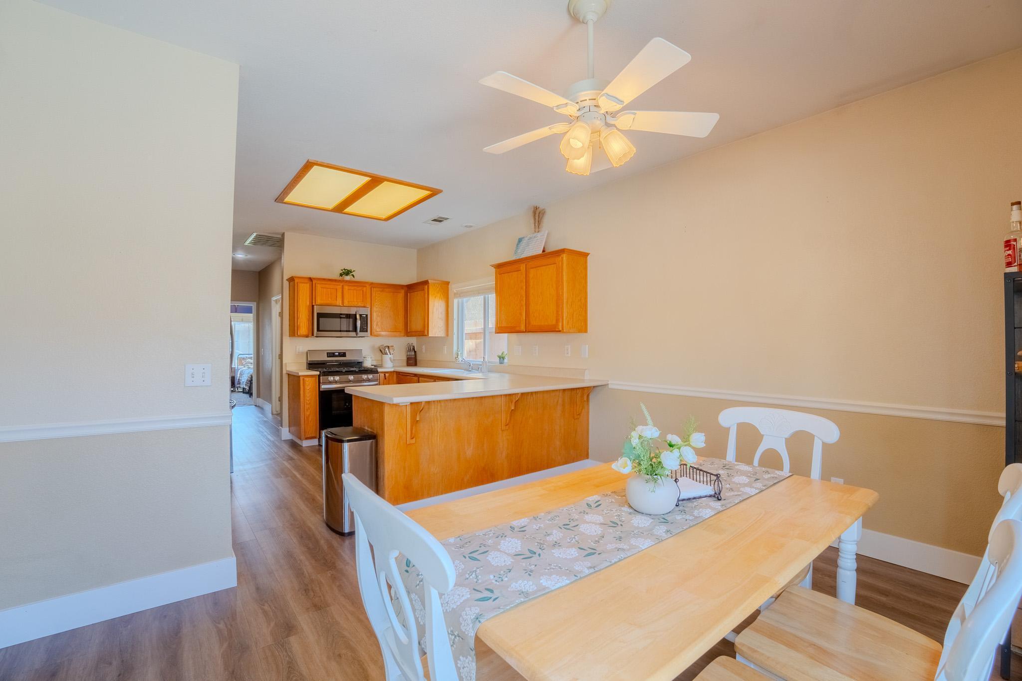 626 W Loyola Avenue