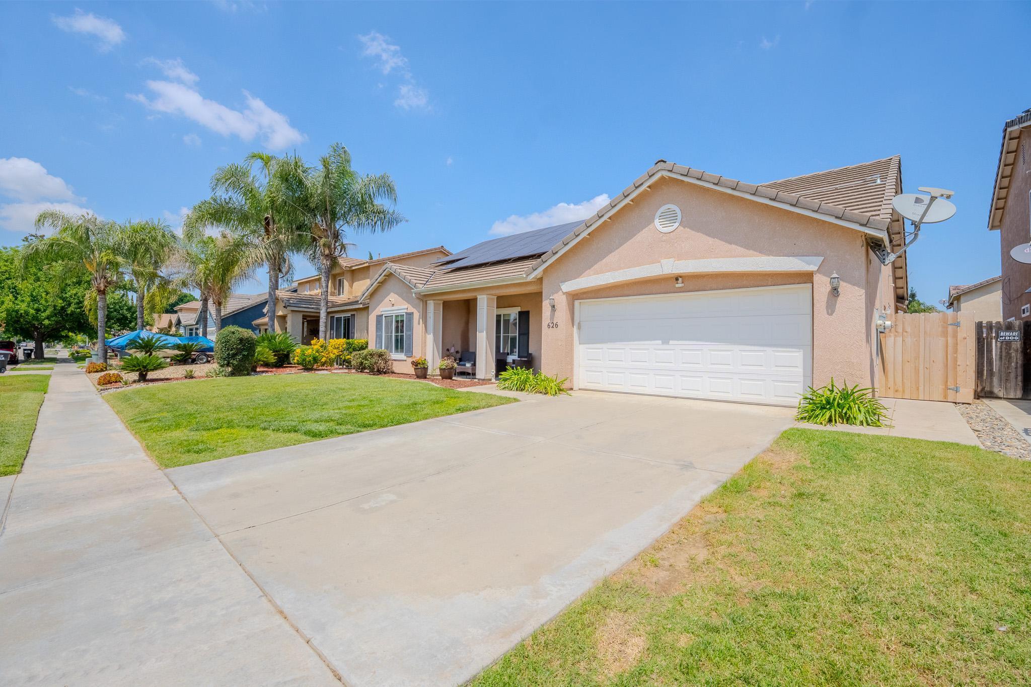 626 W Loyola Avenue