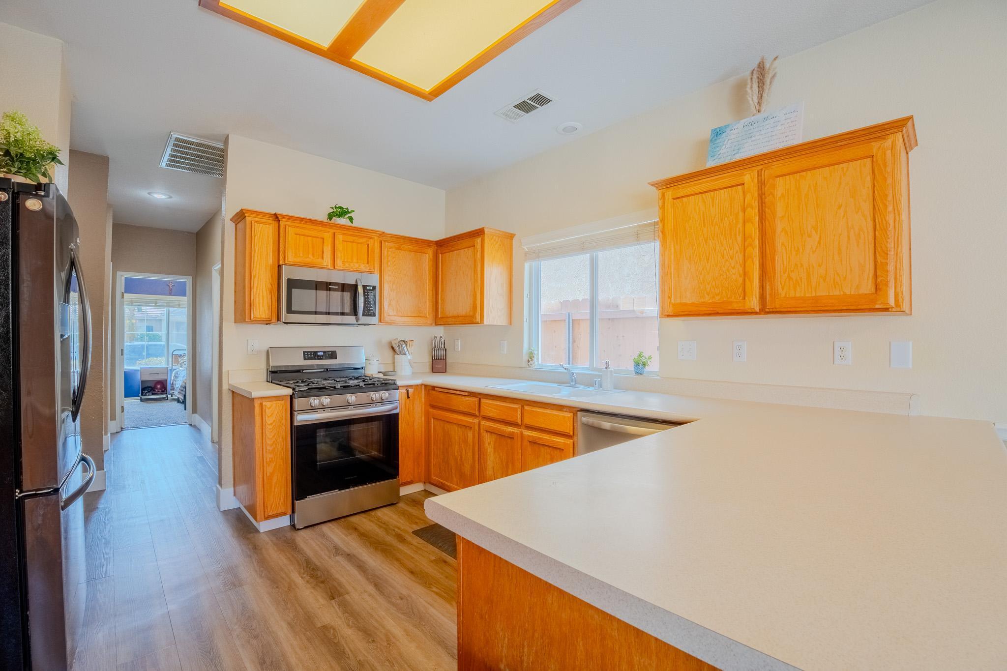 626 W Loyola Avenue