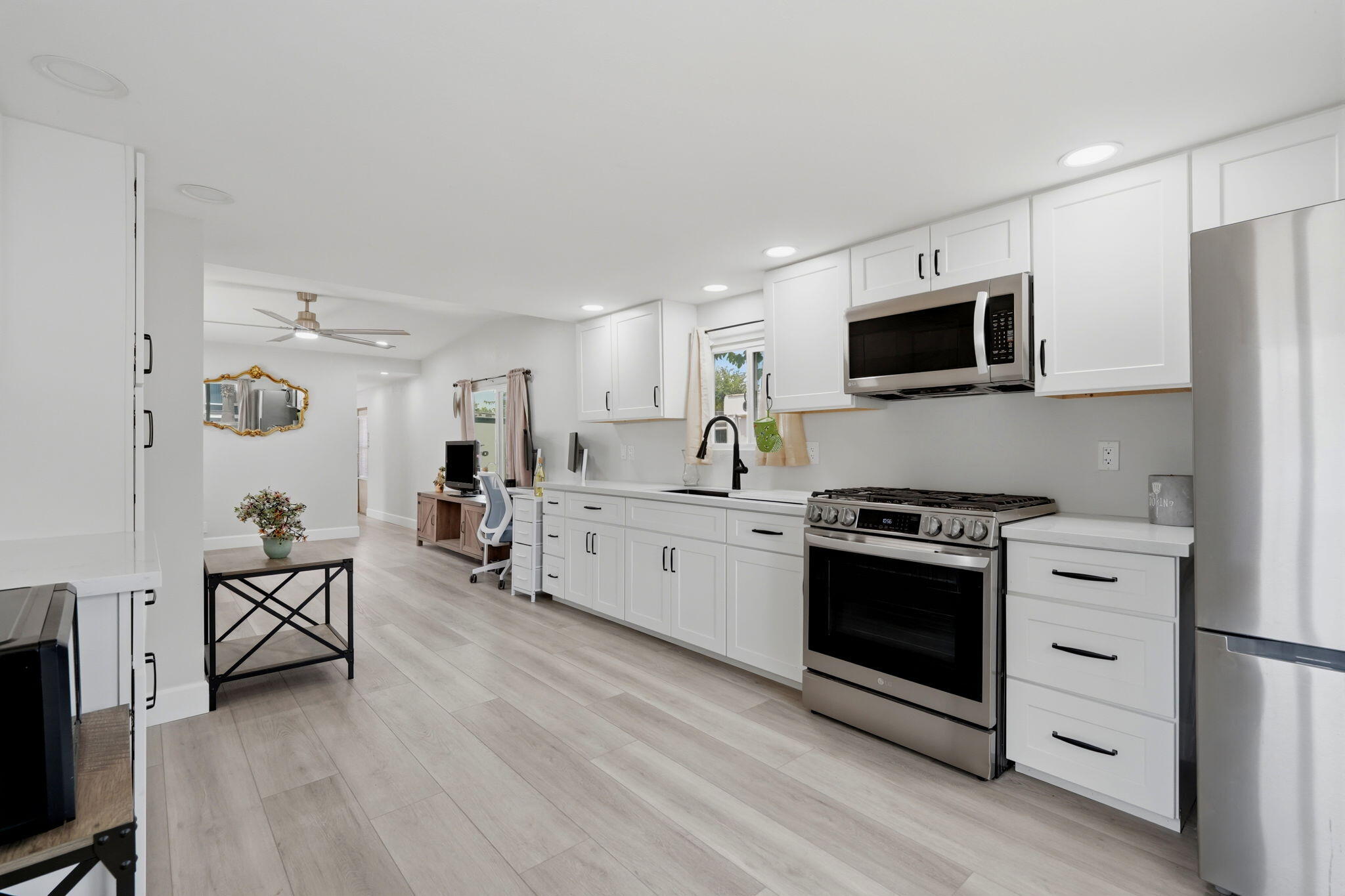 12846 W Lacey Boulevard, 15