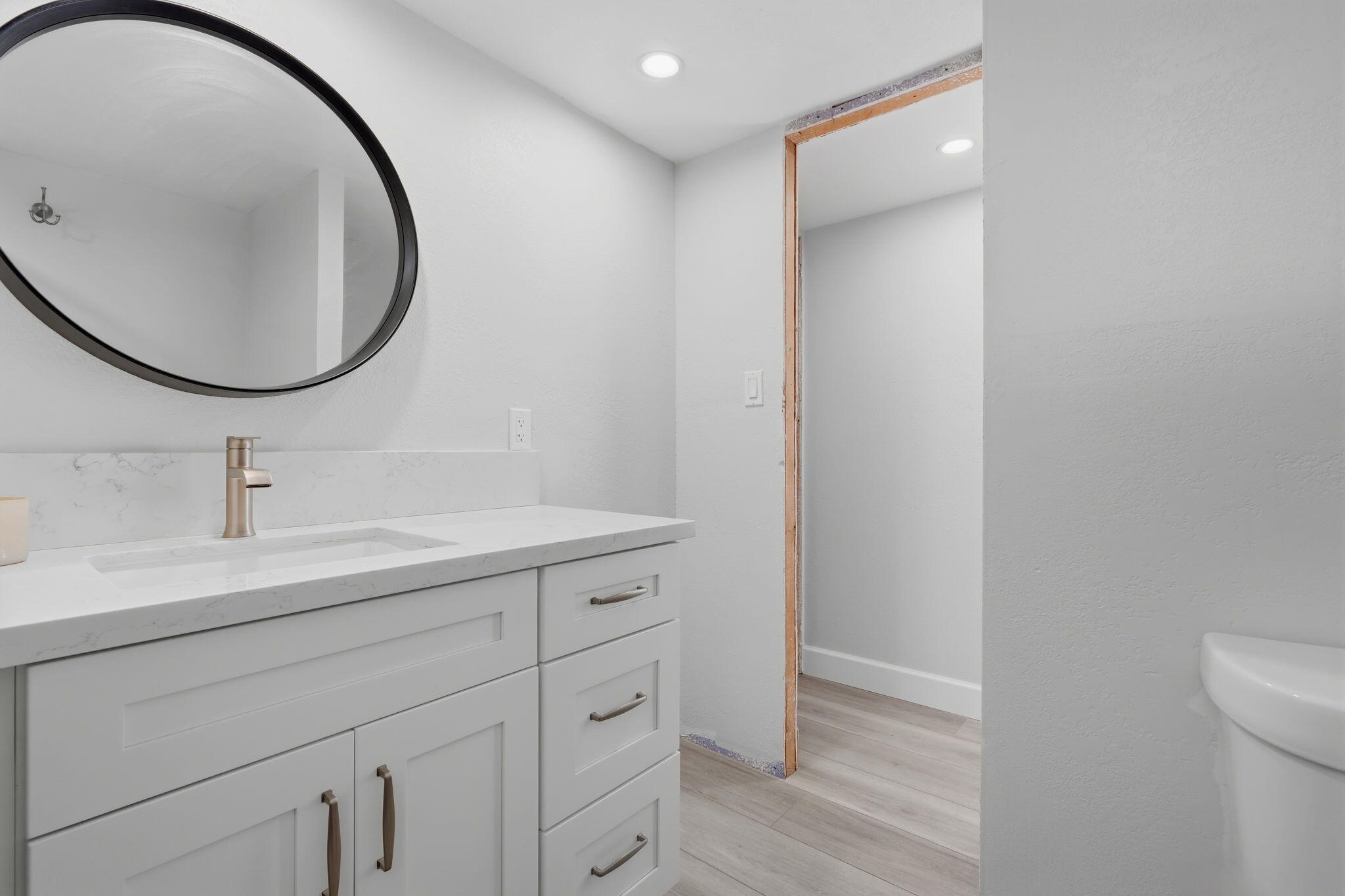12846 W Lacey Boulevard, 15