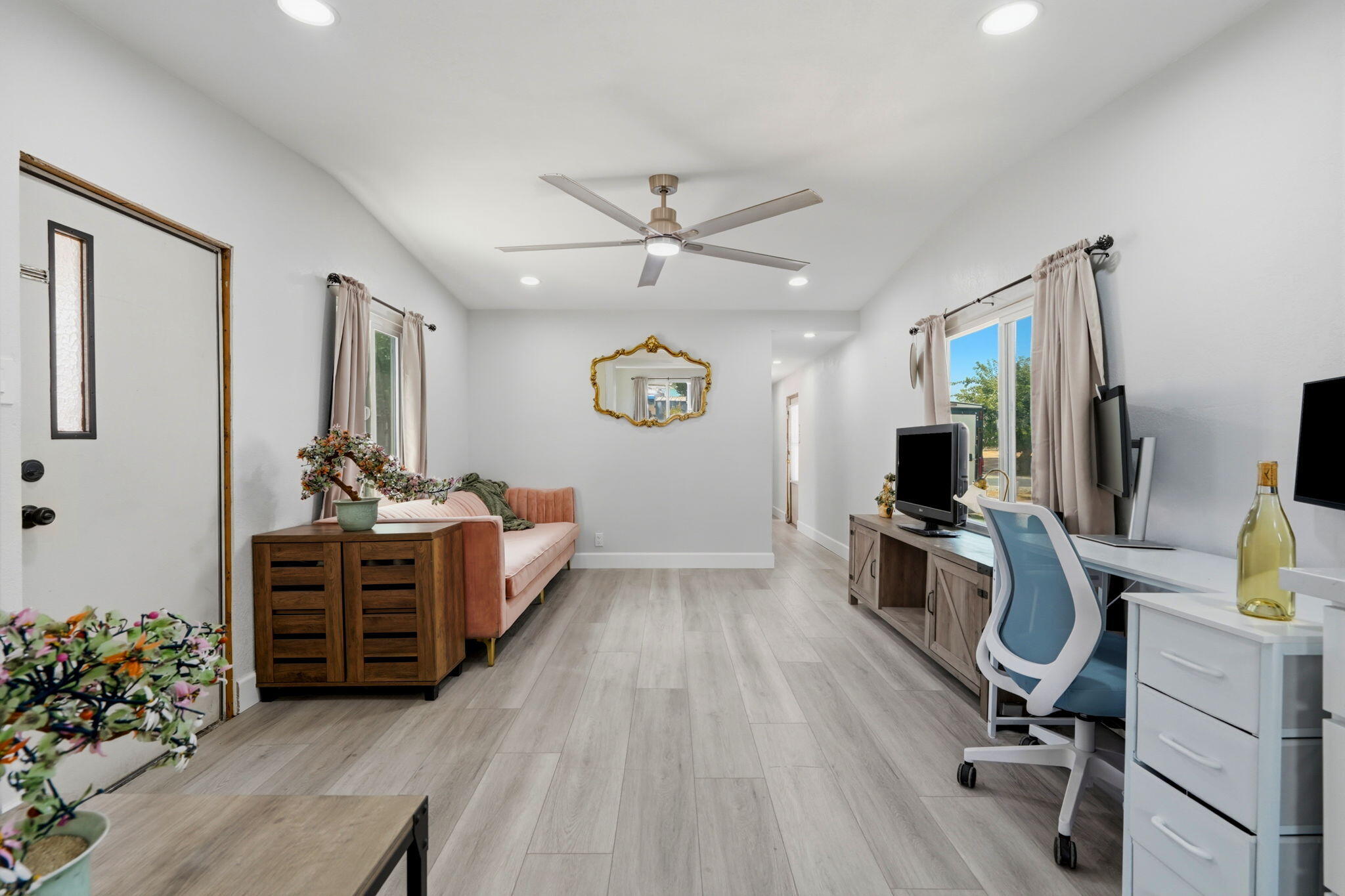 12846 W Lacey Boulevard, 15