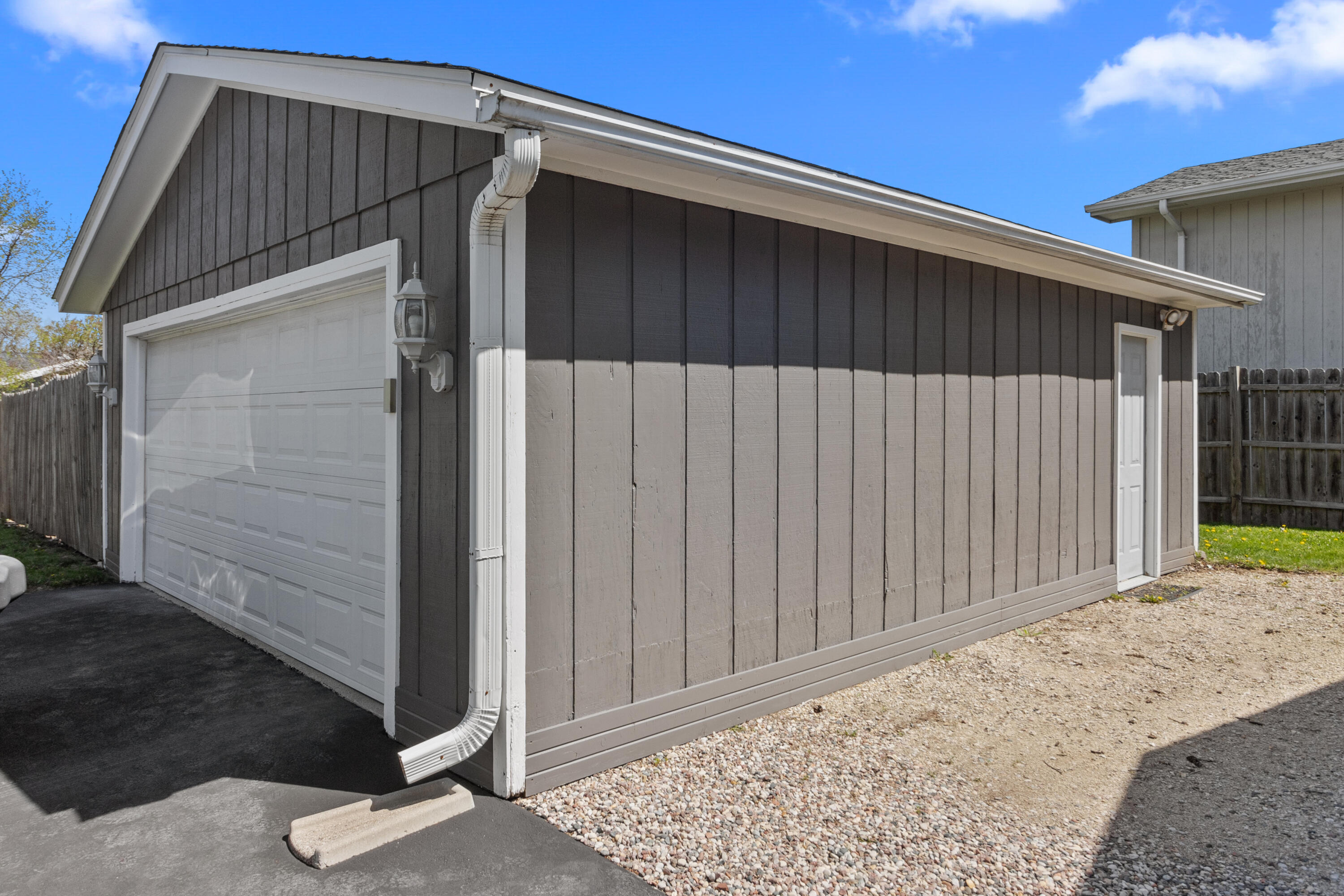 12567 Timber Ridge Dr