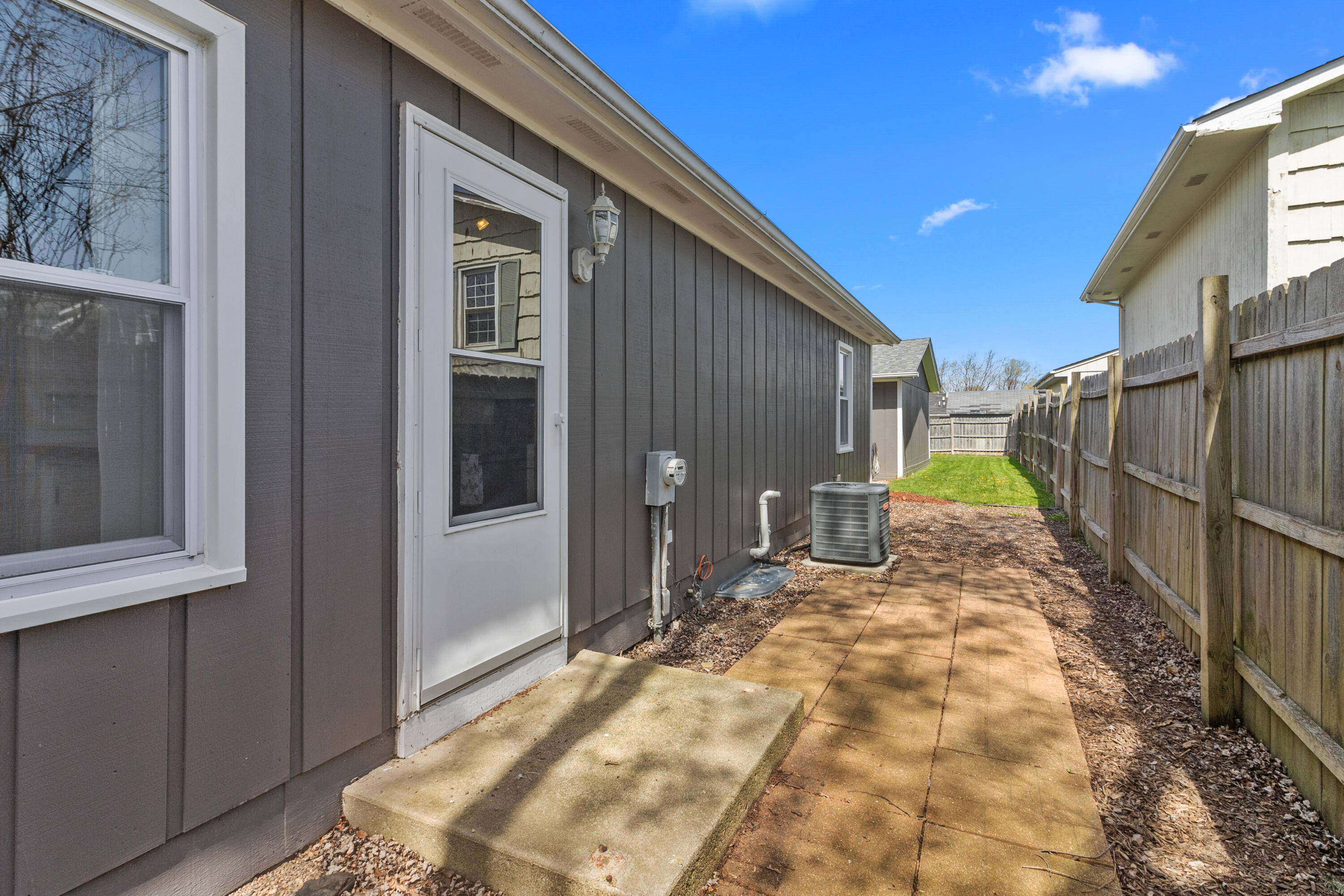 12567 Timber Ridge Dr