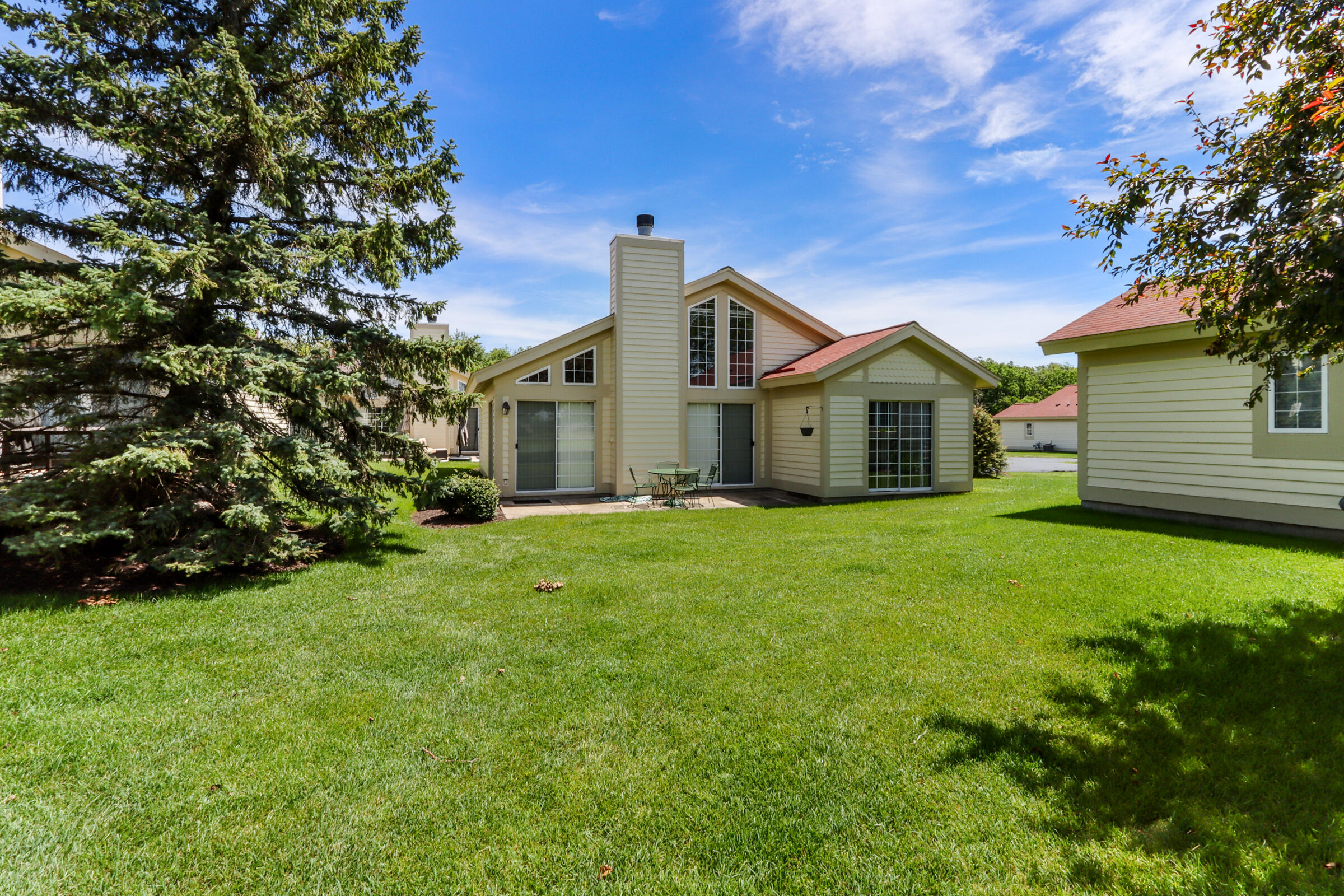 1666 Cottage Dr