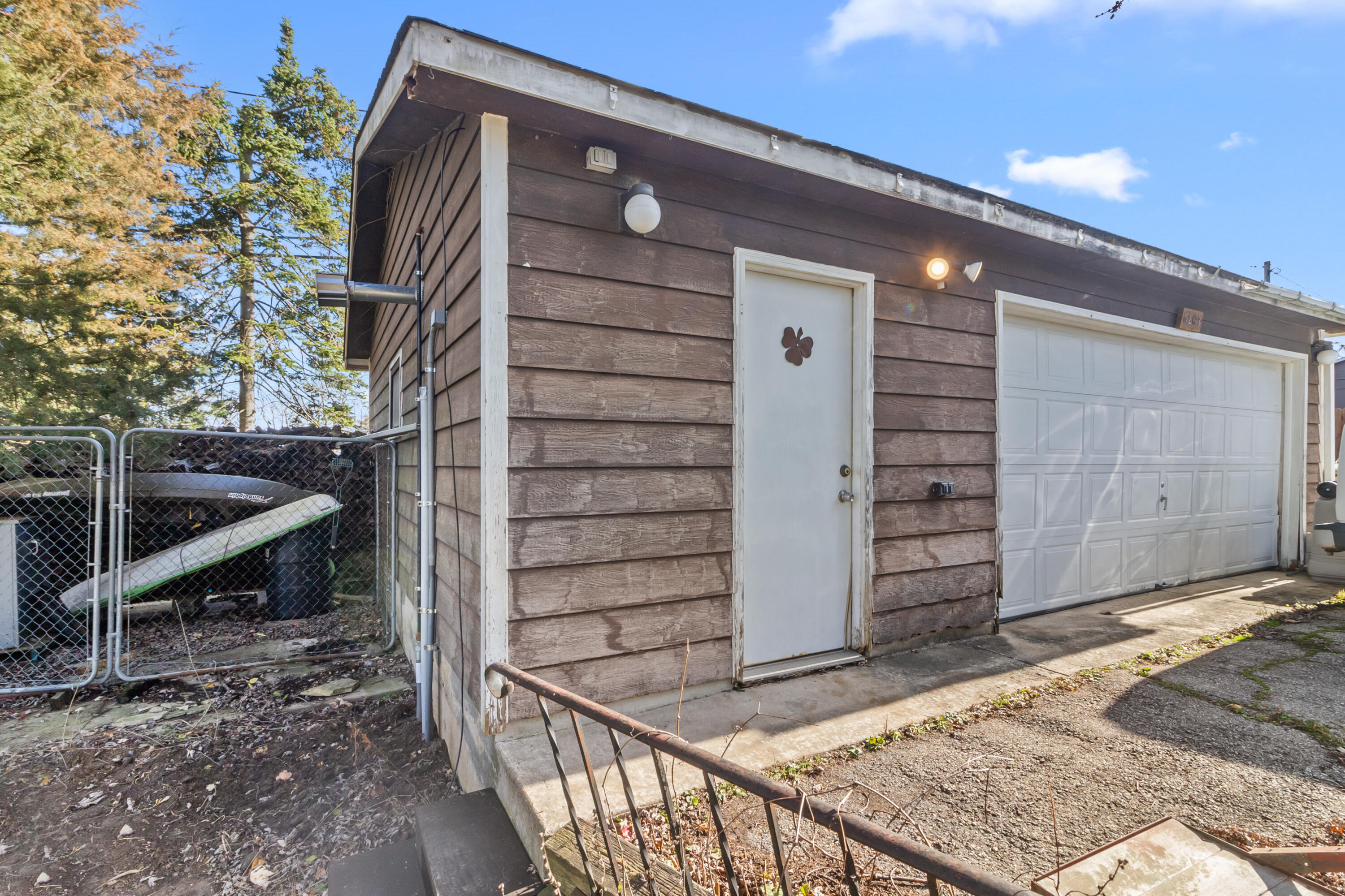6203 247th Ave