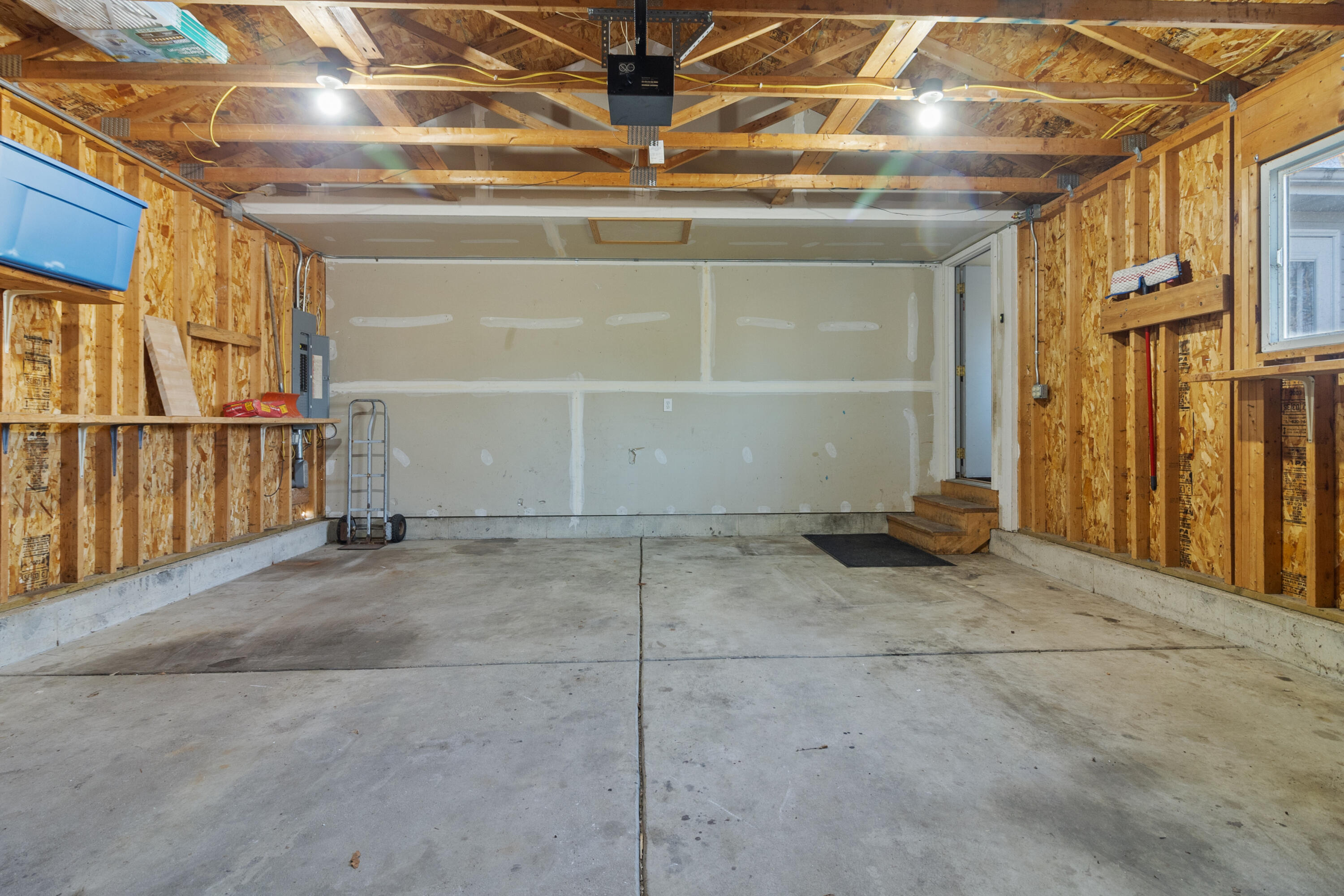 W819 Florence Rd
