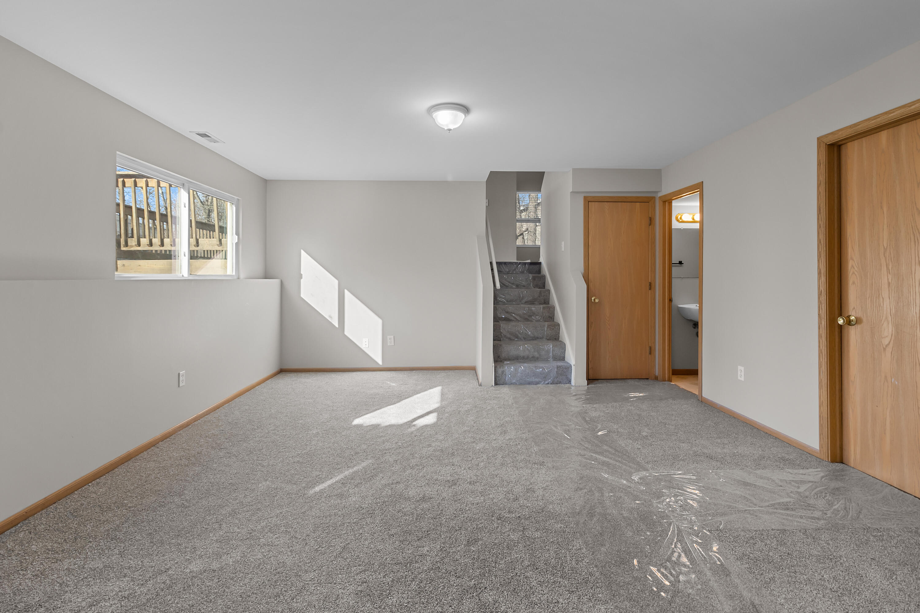 W819 Florence Rd
