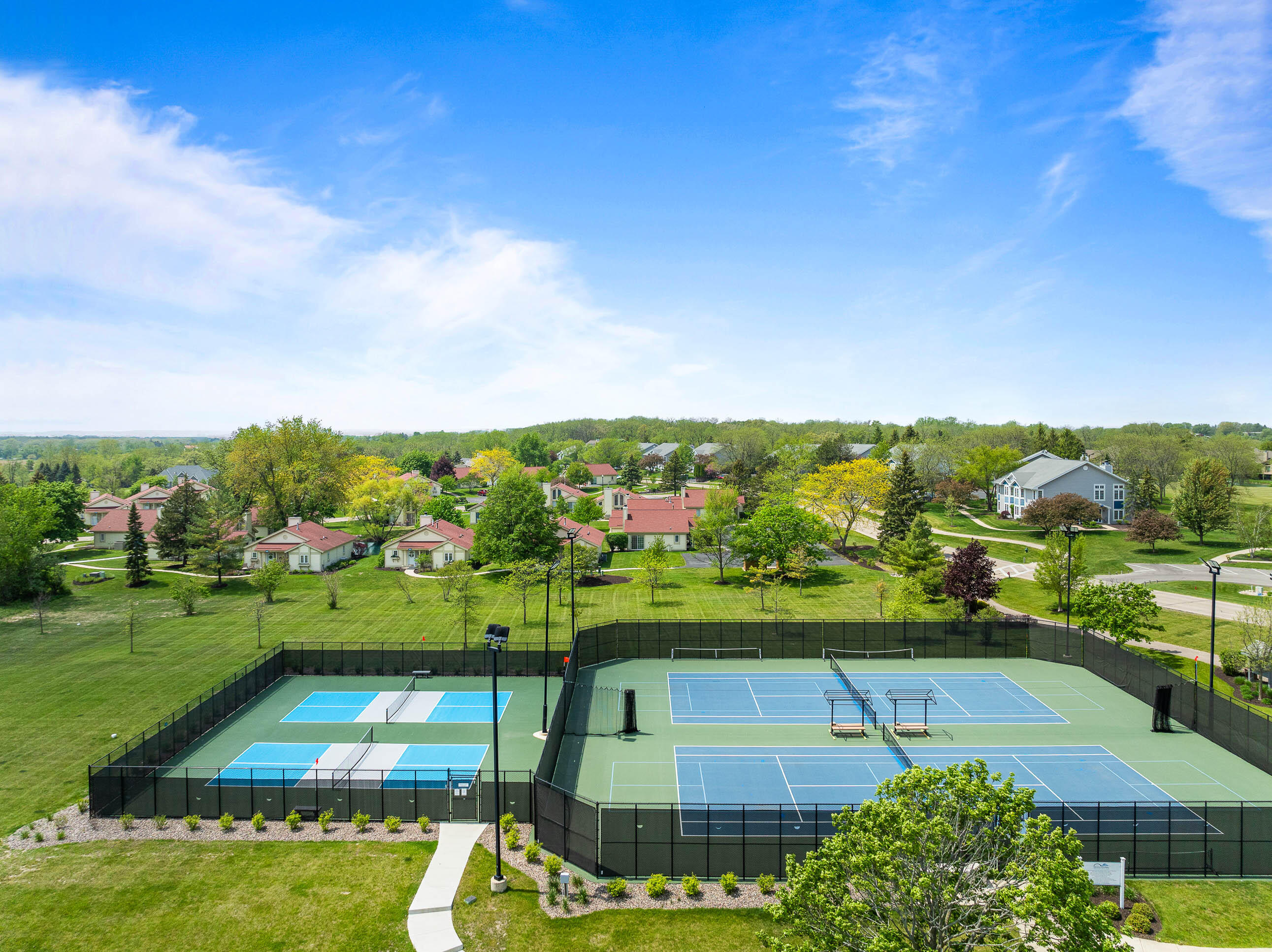 710 Geneva National Ave N Unit: 6-23