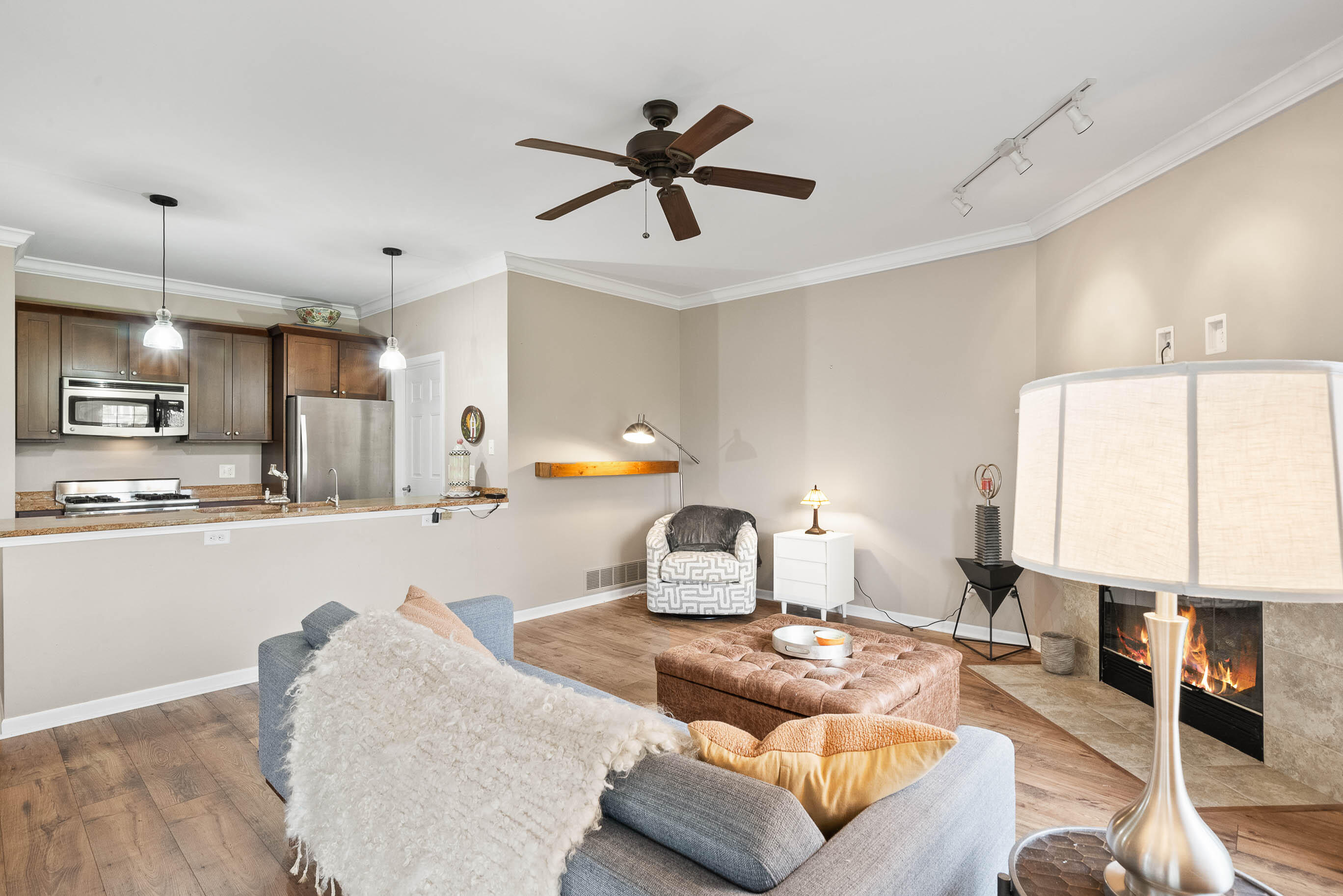 710 Geneva National Ave N Unit: 6-23