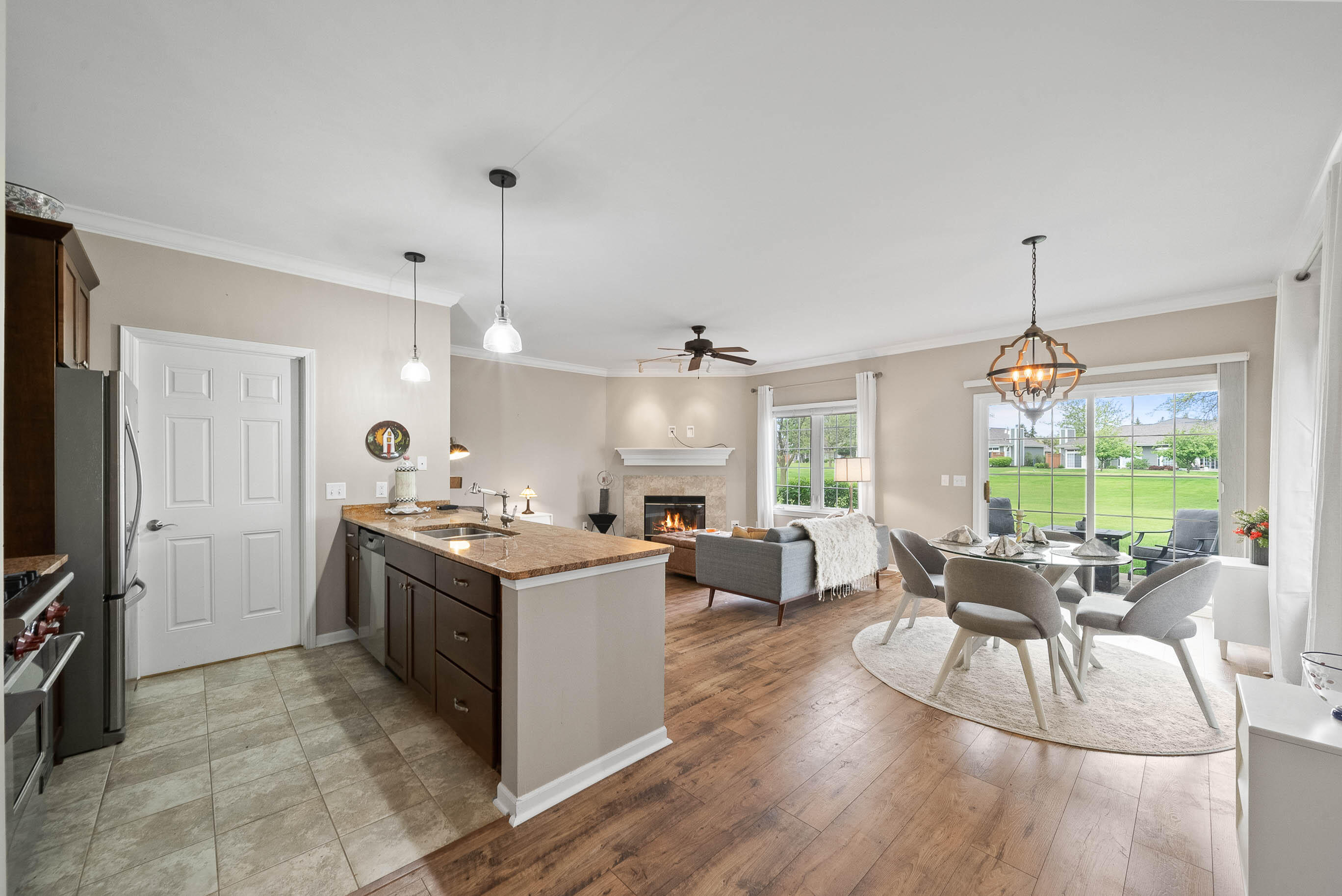 710 Geneva National Ave N Unit: 6-23