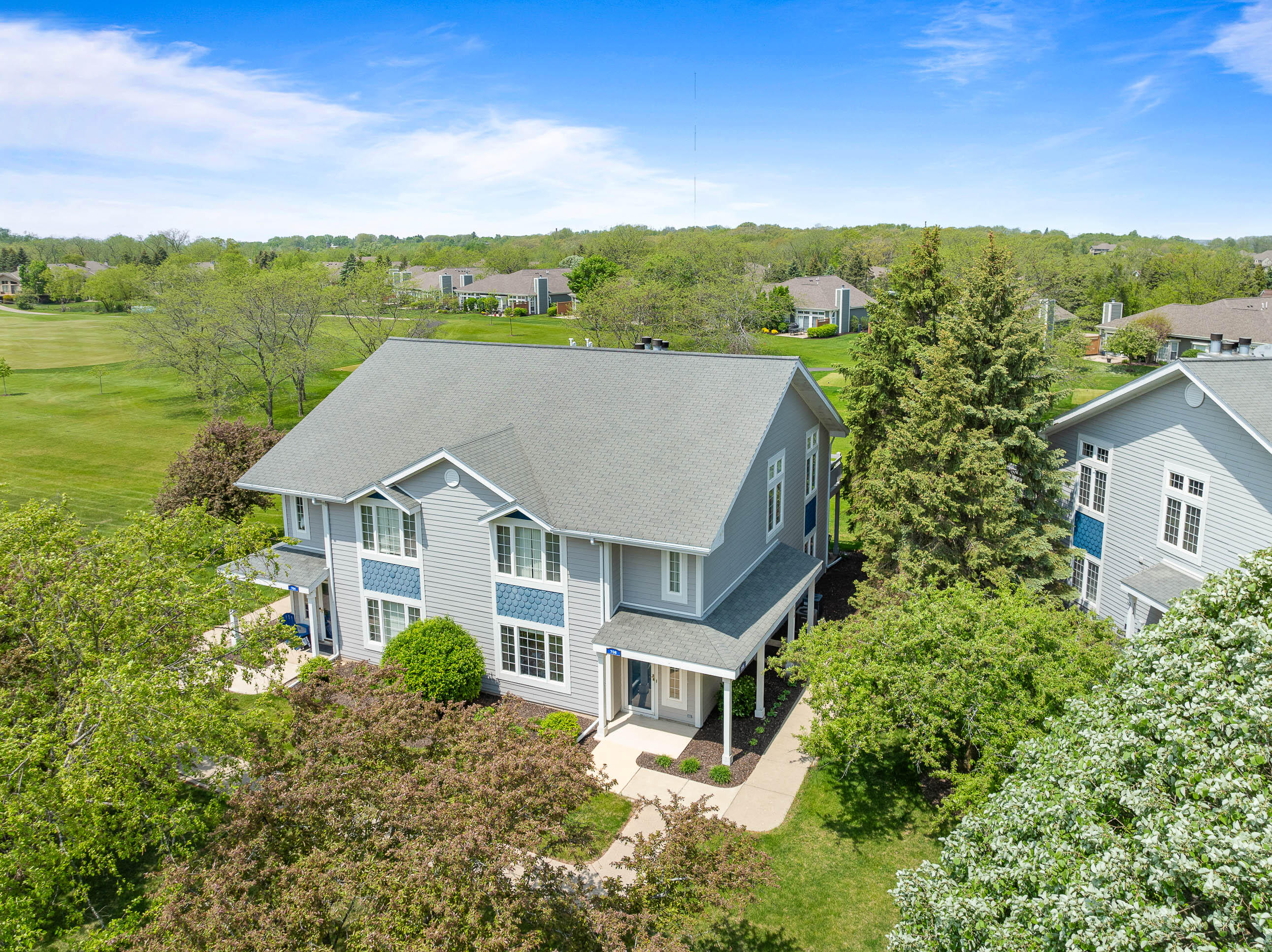 710 Geneva National Ave N Unit: 6-23