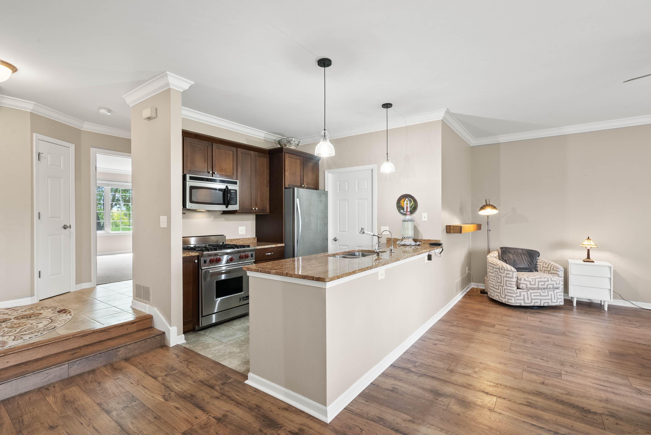 710 Geneva National Ave N Unit: 6-23