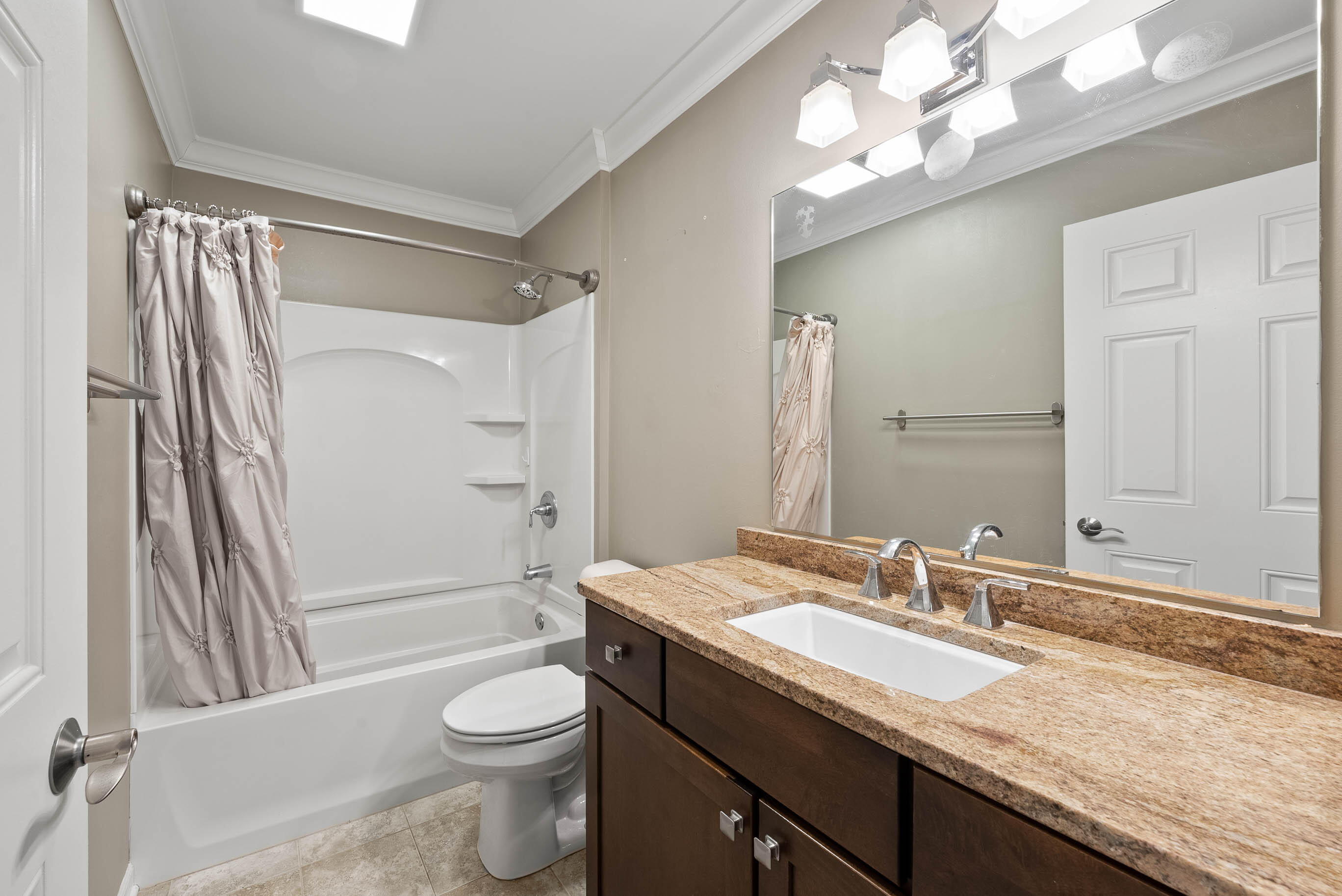 710 Geneva National Ave N Unit: 6-23