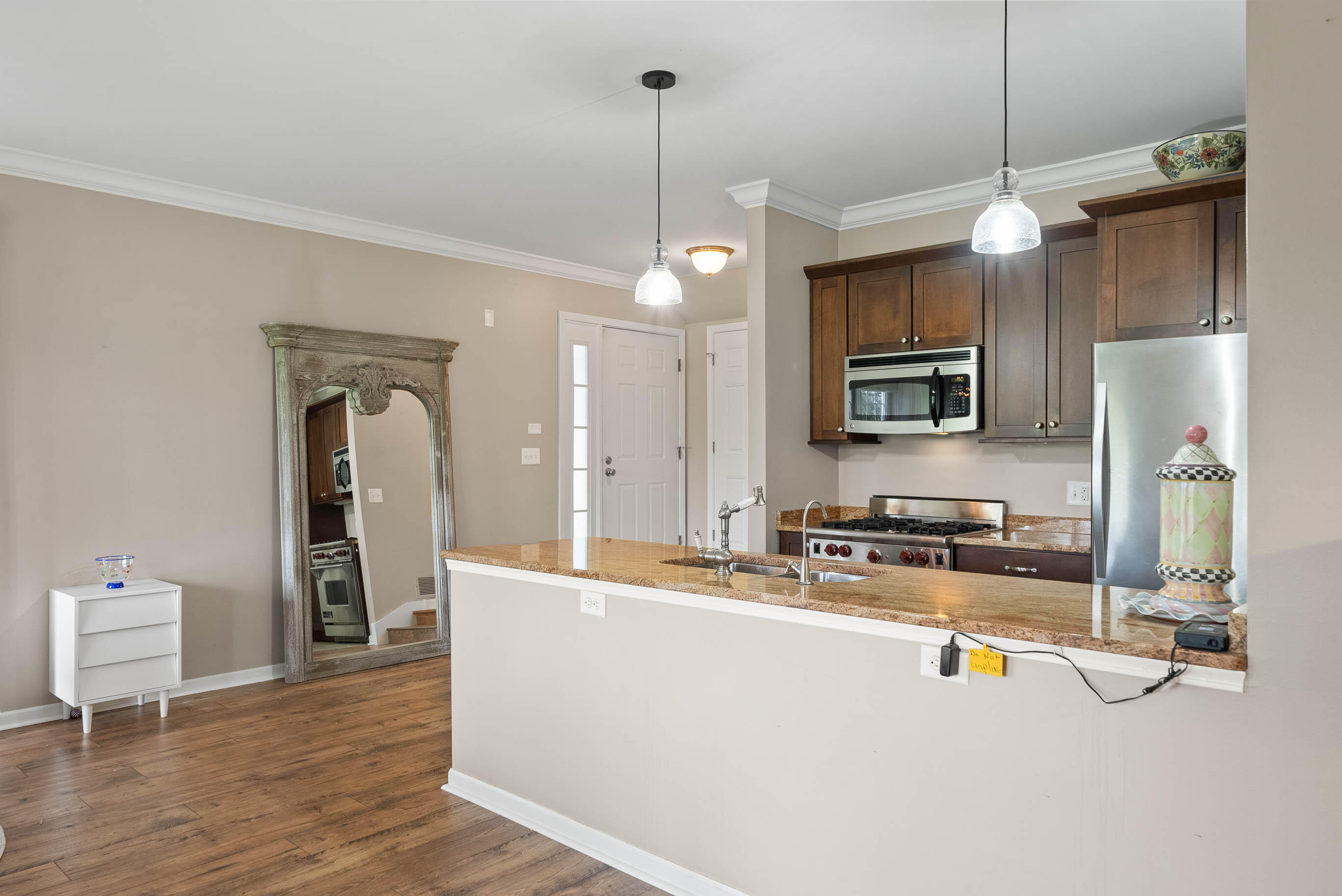 710 Geneva National Ave N Unit: 6-23