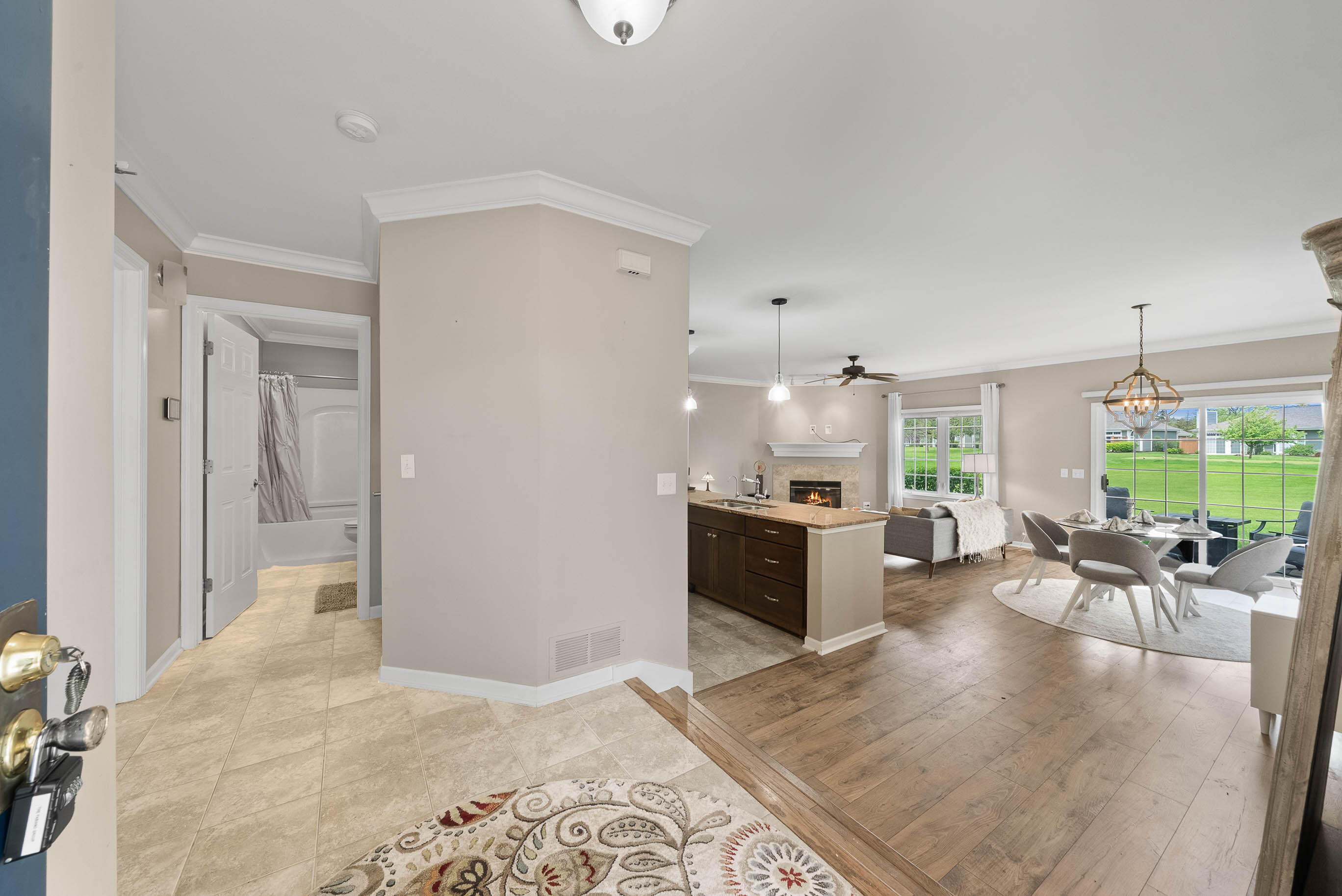 710 Geneva National Ave N Unit: 6-23