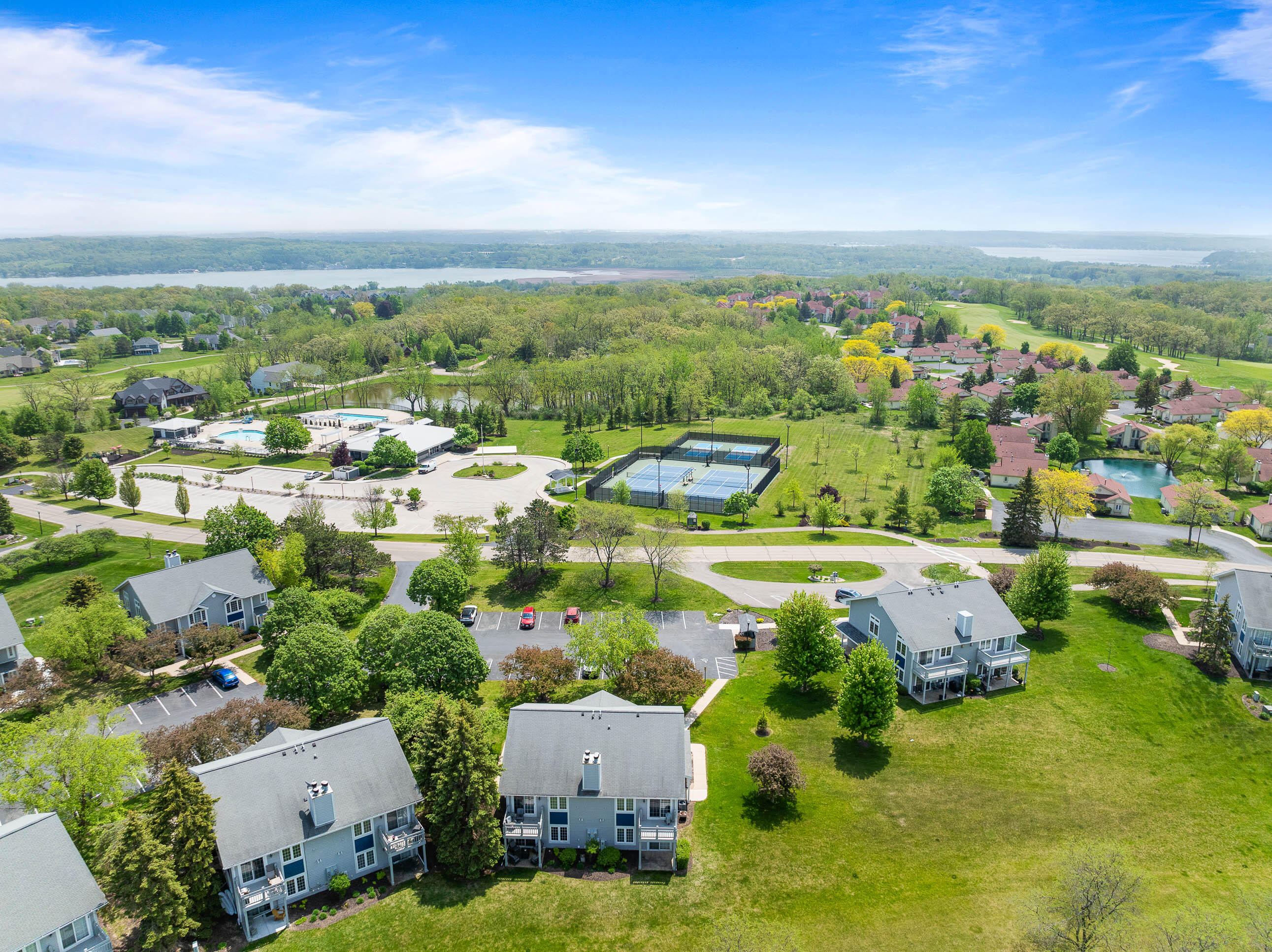 710 Geneva National Ave N Unit: 6-23