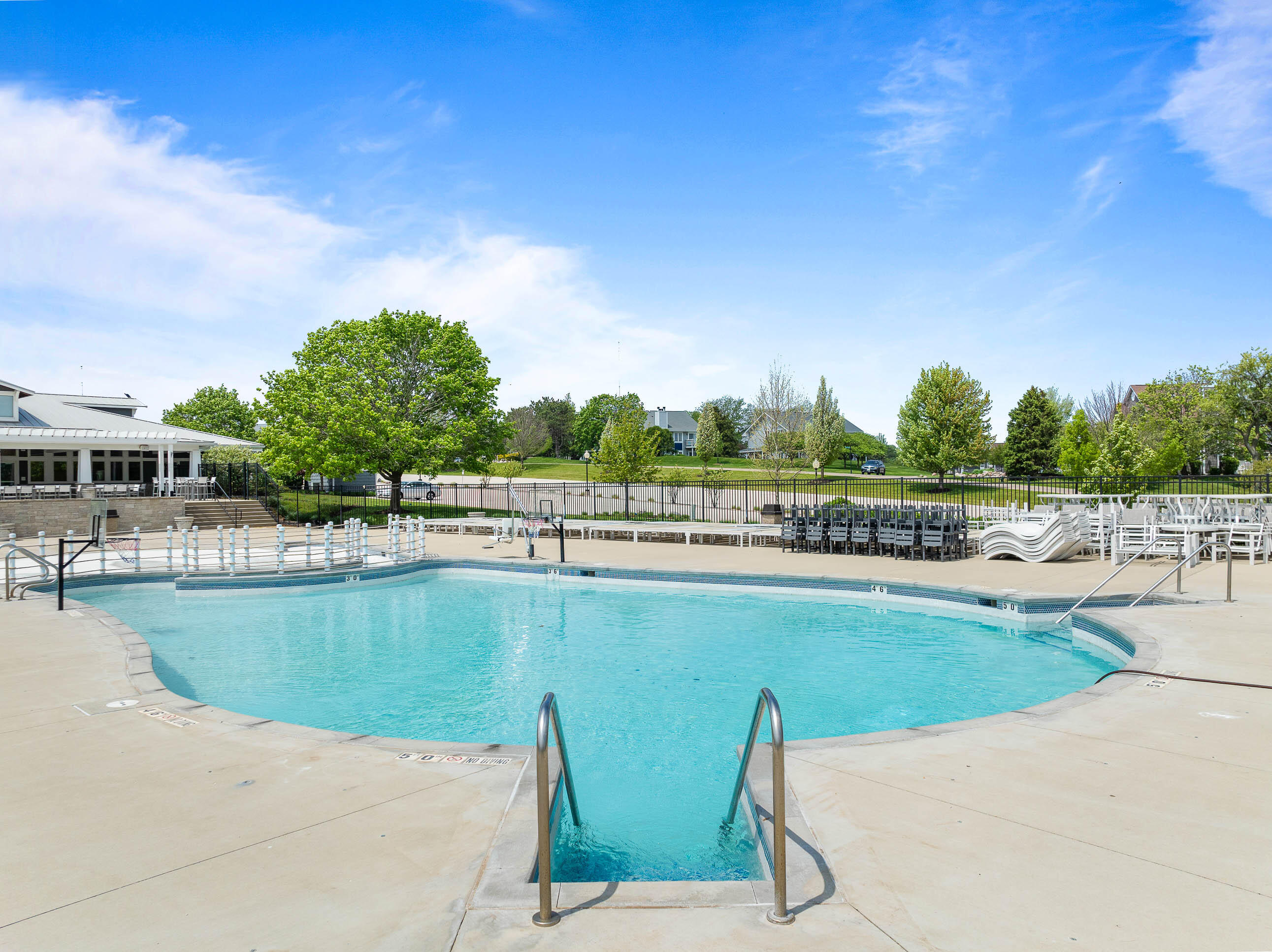 710 Geneva National Ave N Unit: 6-23