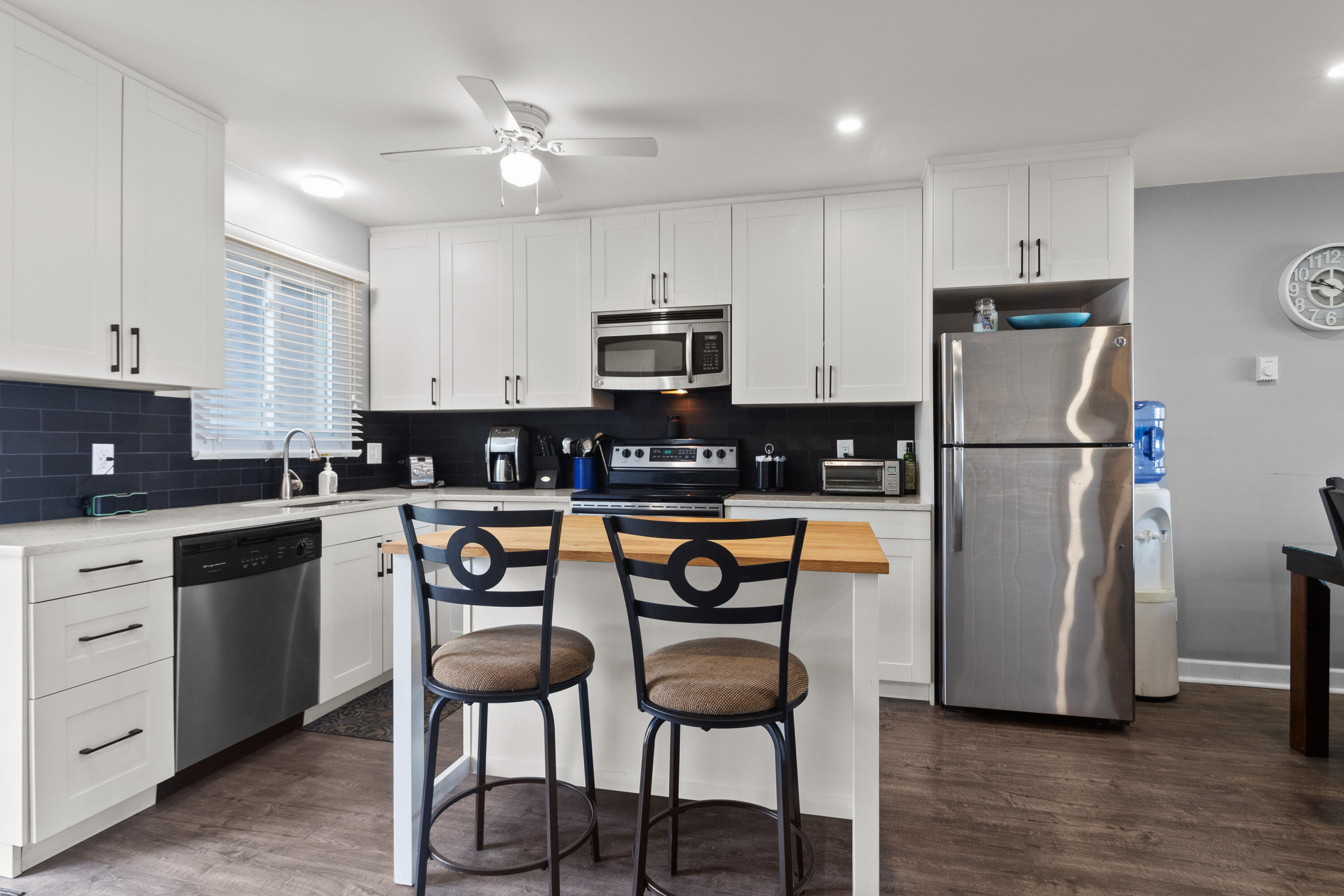 536 N Cogswell Dr Unit: 7