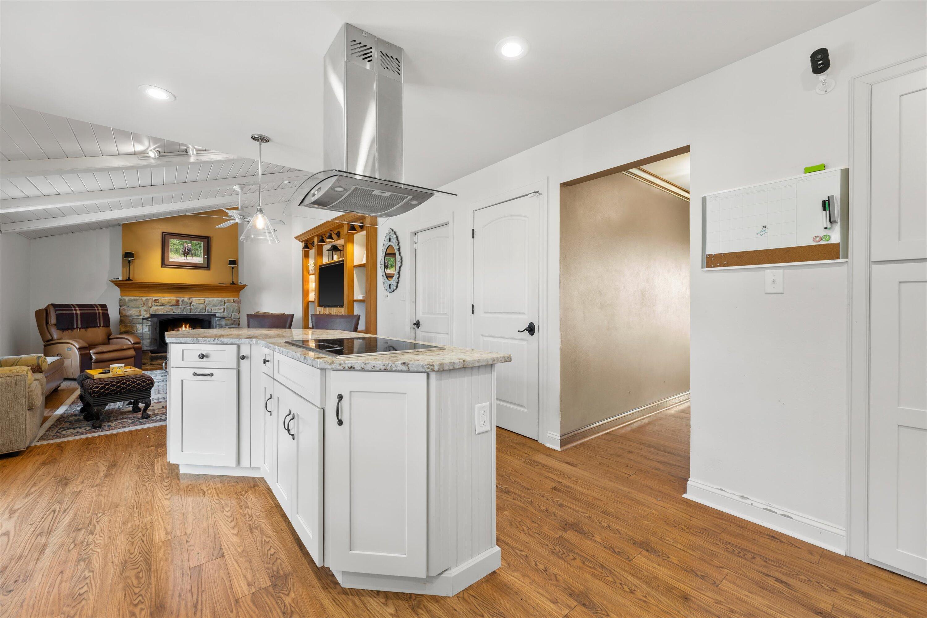 W246S6855 Maple Hill Dr