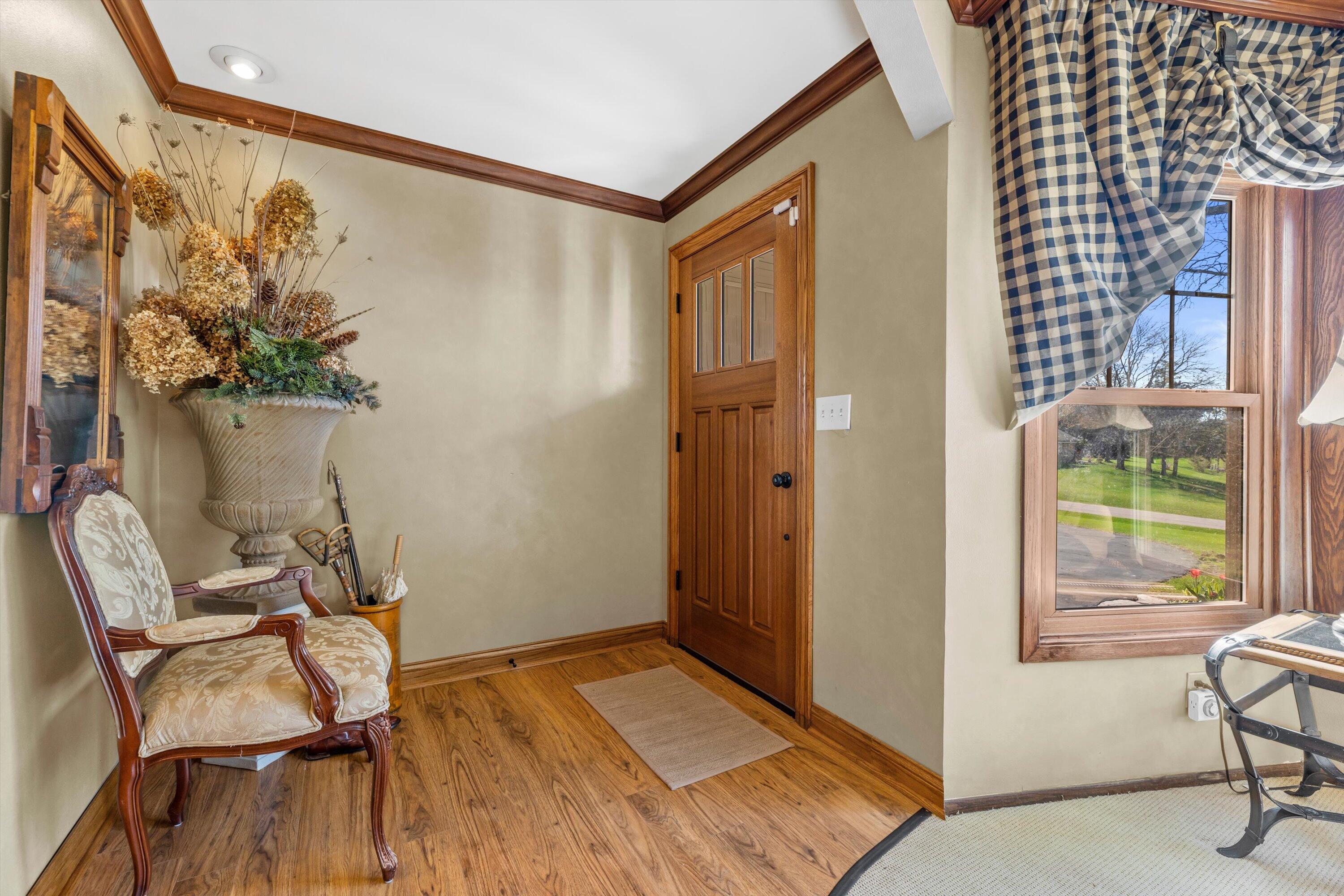 W246S6855 Maple Hill Dr