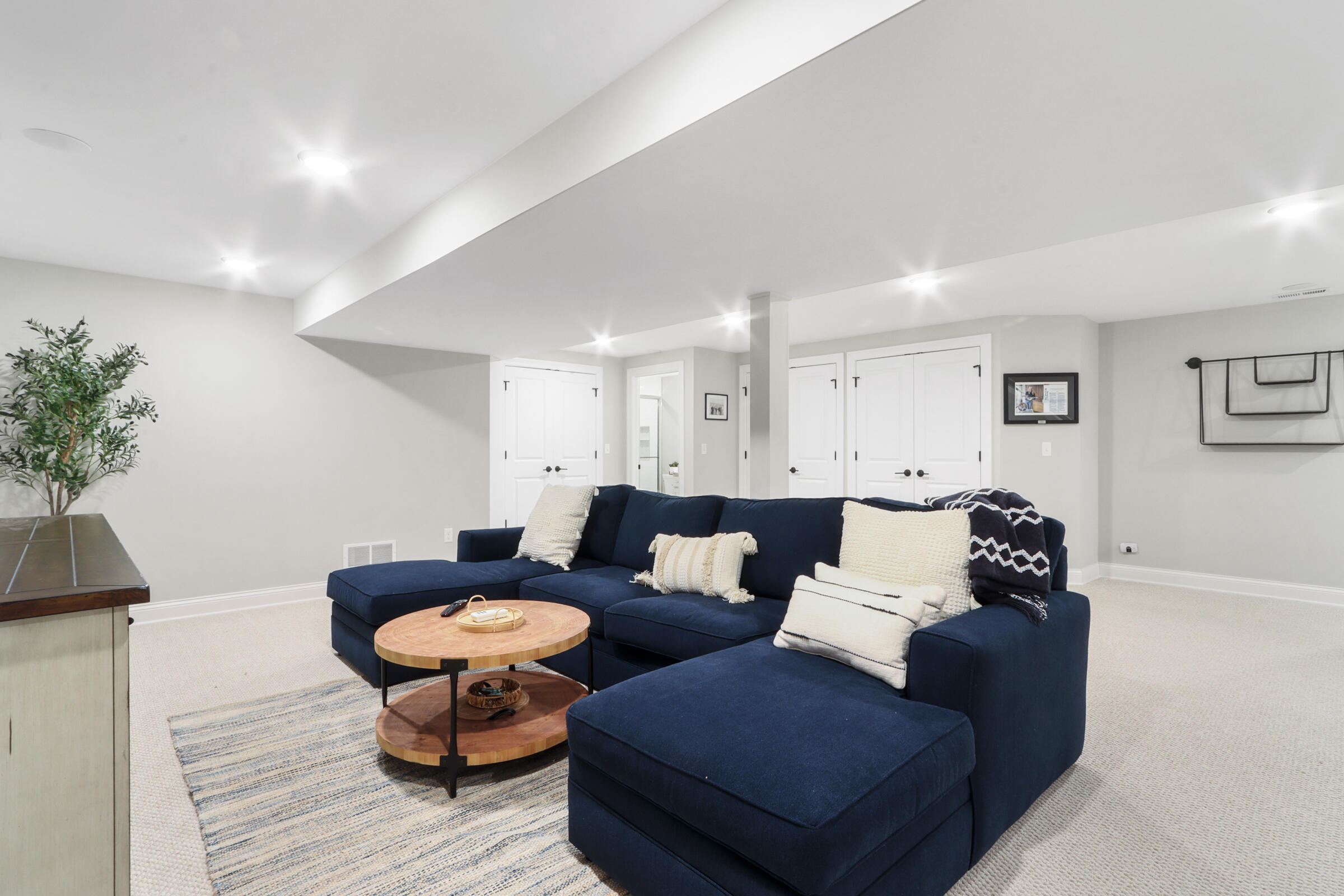 632 Baker St