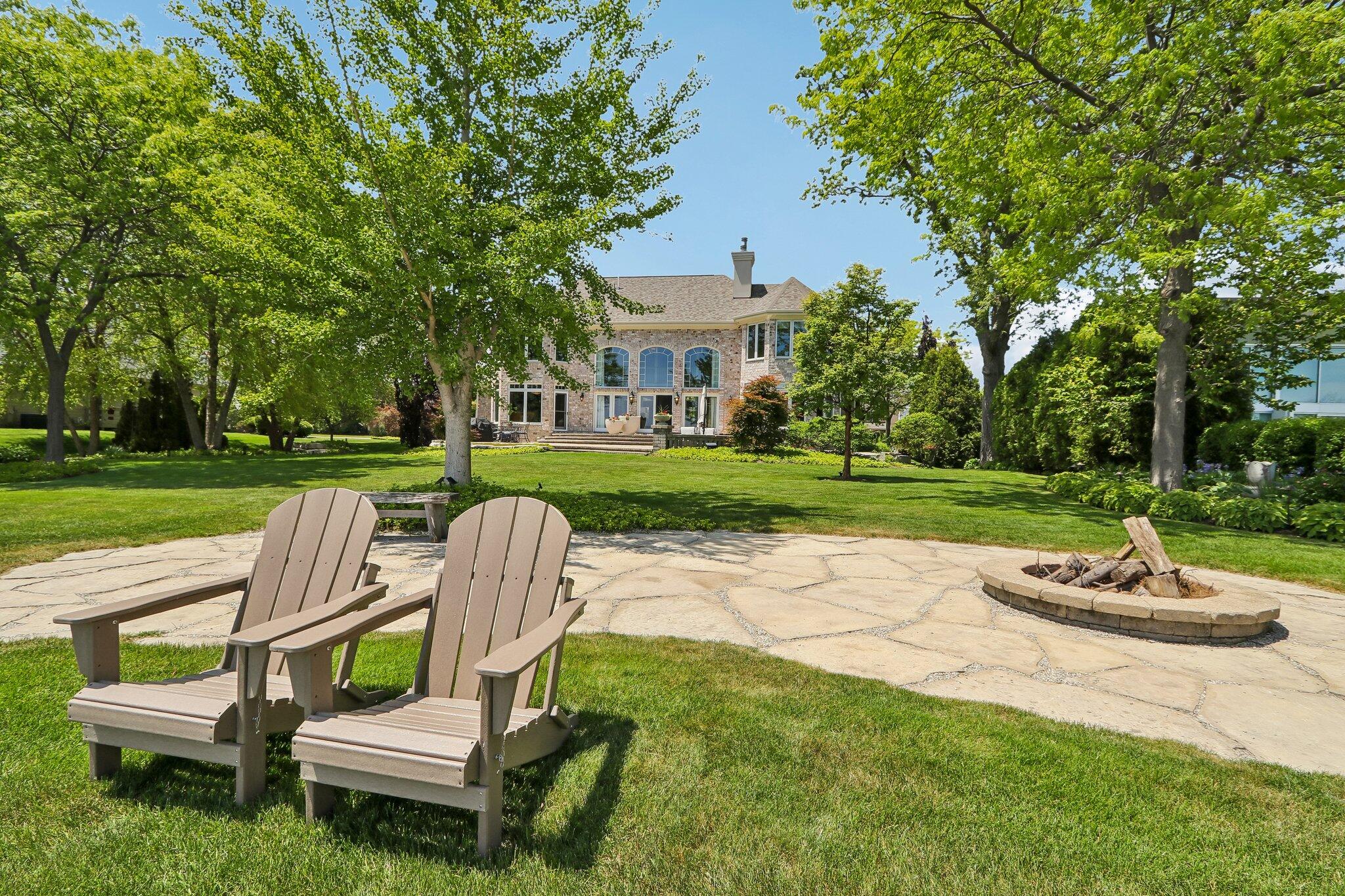 4731 Woodlake Ct