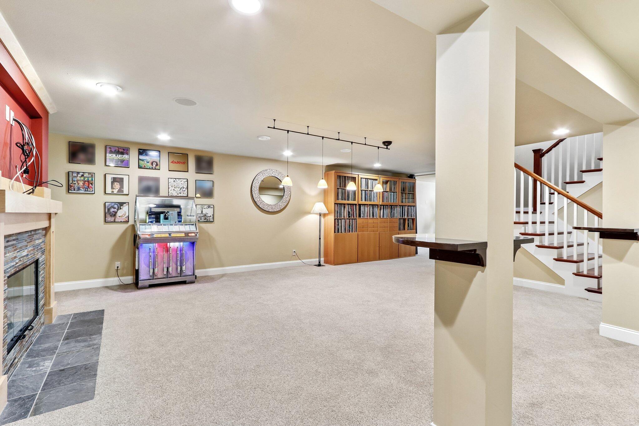 4731 Woodlake Ct