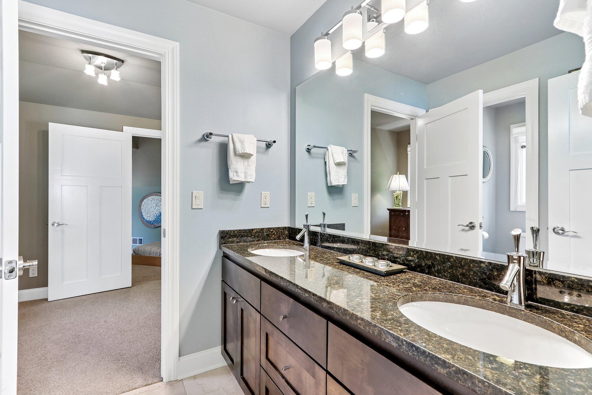 4731 Woodlake Ct