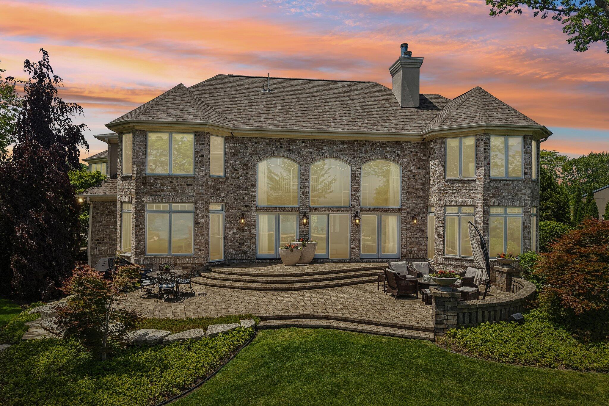 4731 Woodlake Ct