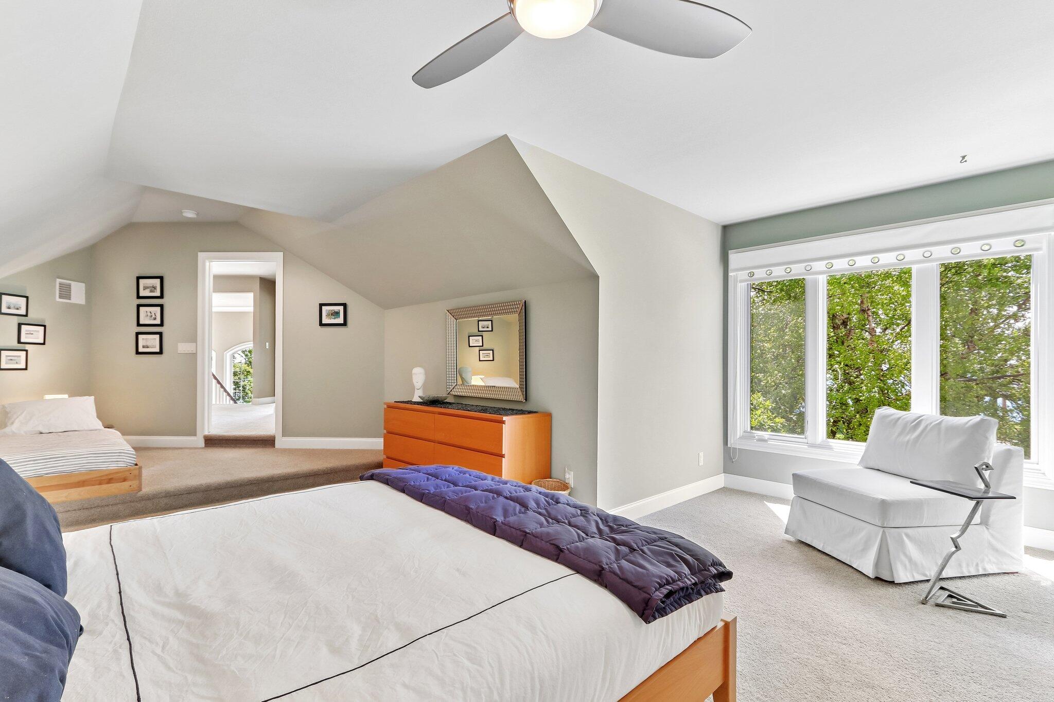 4731 Woodlake Ct