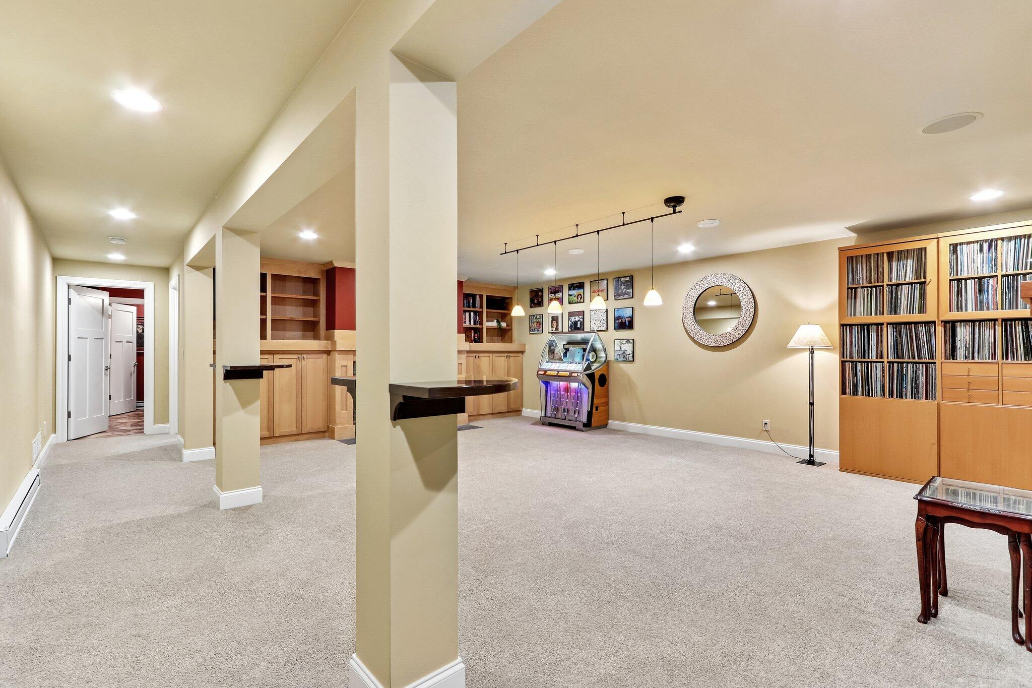 4731 Woodlake Ct