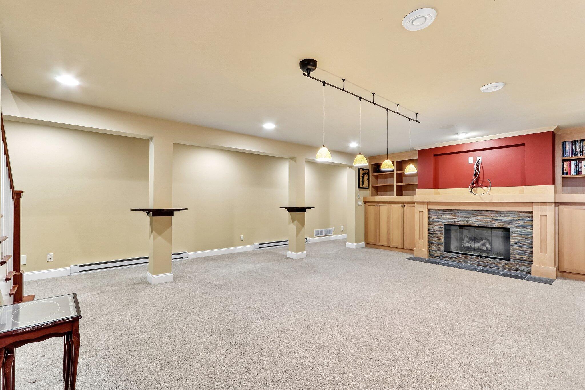 4731 Woodlake Ct