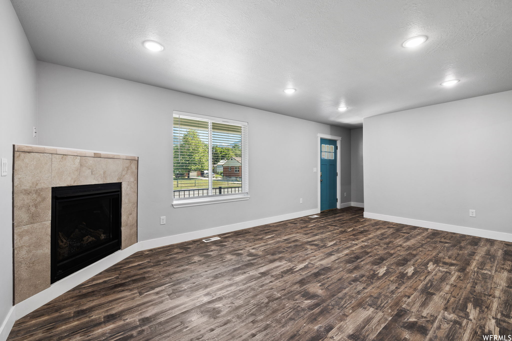 151 S JEFFERSON DR