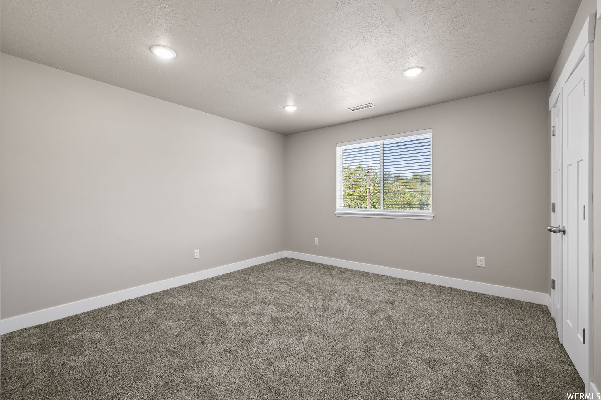 151 S JEFFERSON DR