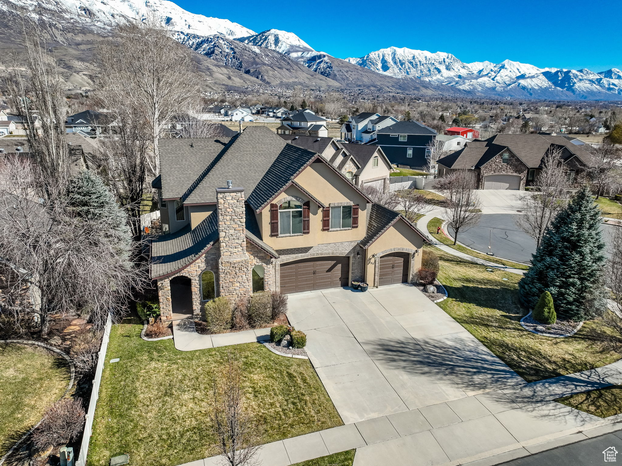 386 N KIMBERLY CIR