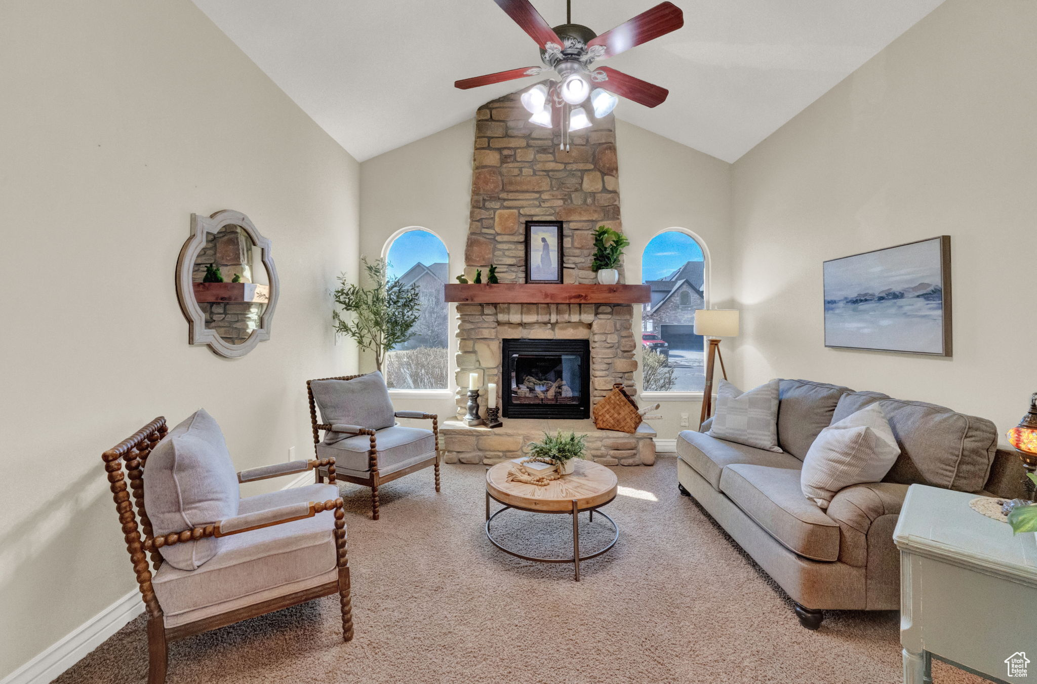386 N KIMBERLY CIR