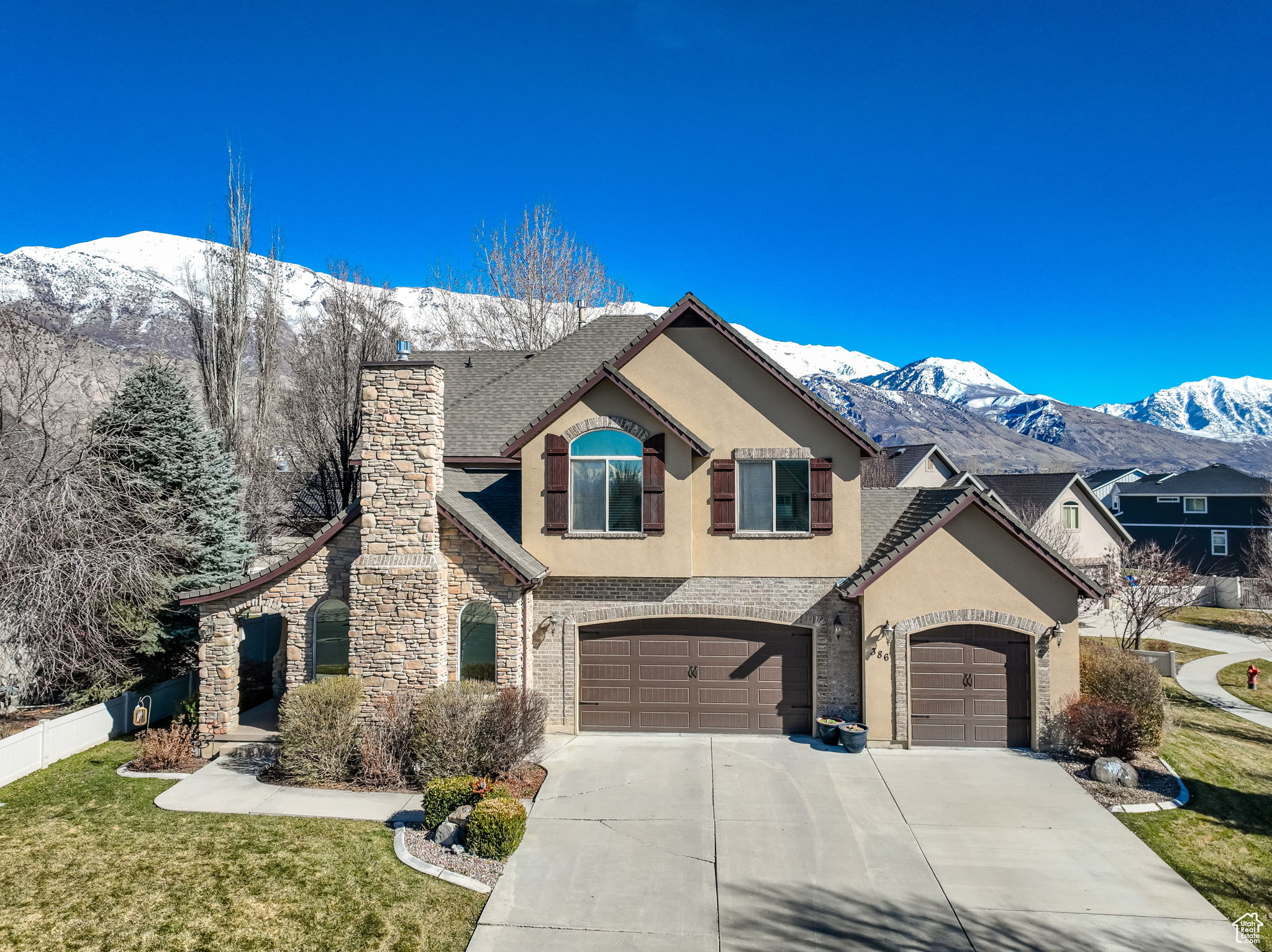386 N KIMBERLY CIR